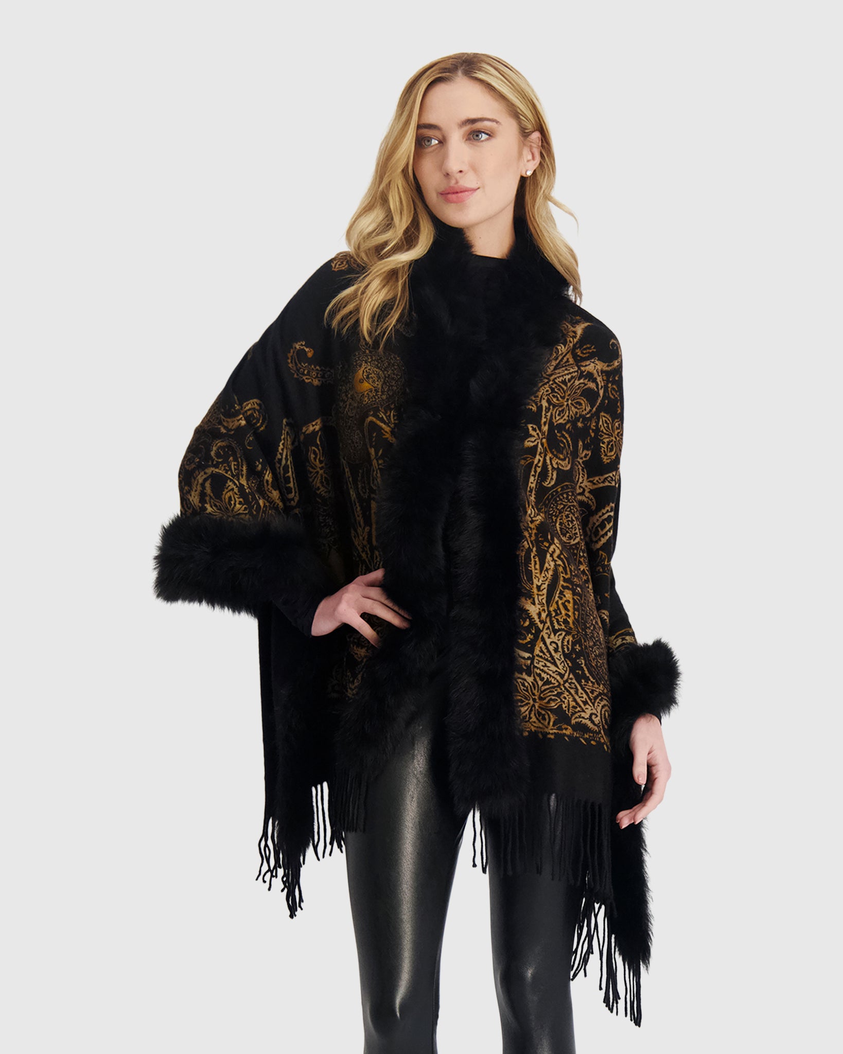 #Color_BLACK GOLD PAISLEY