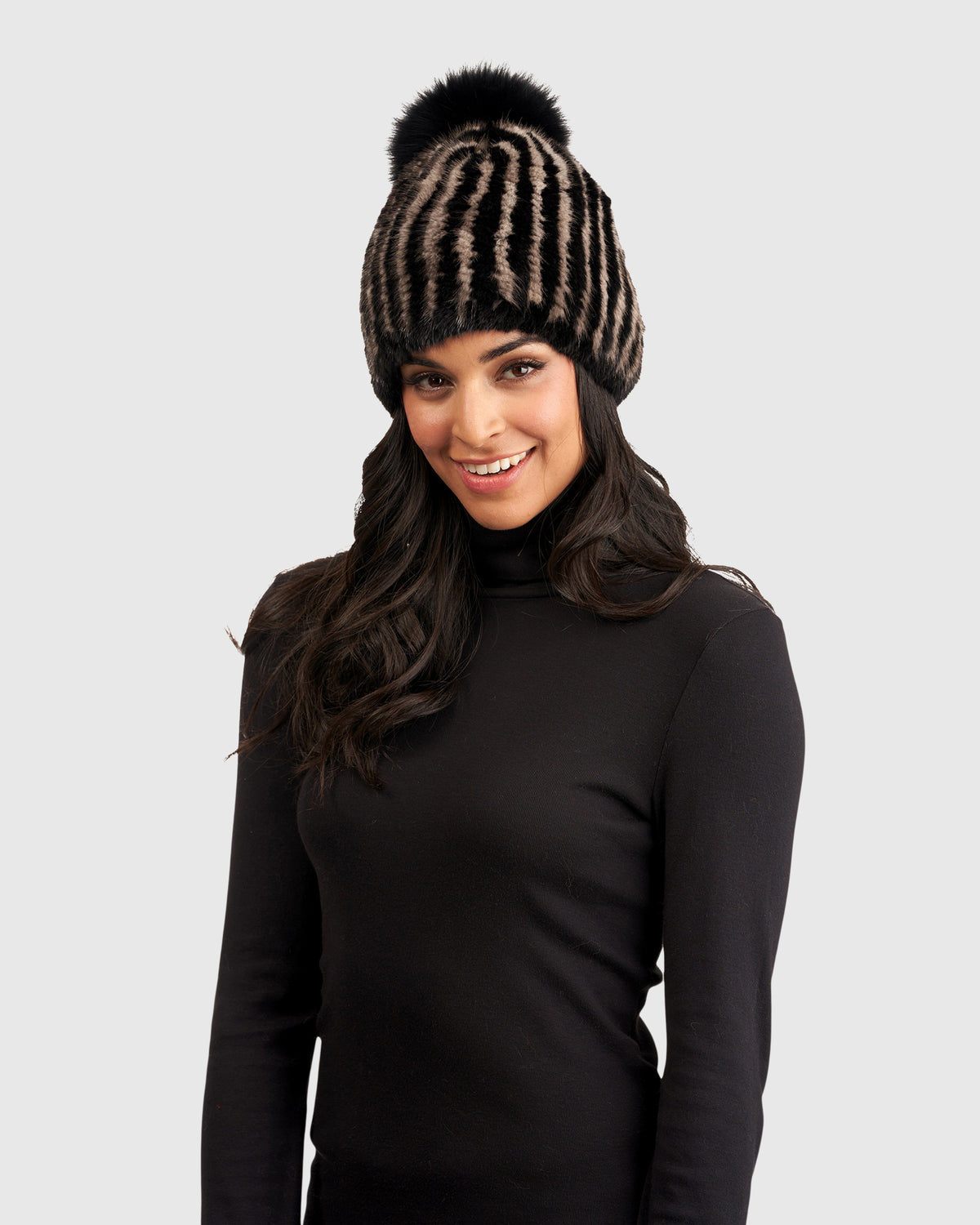 Gorski Knit Winter Beanie/Hat with Fox Pompom display picture 1