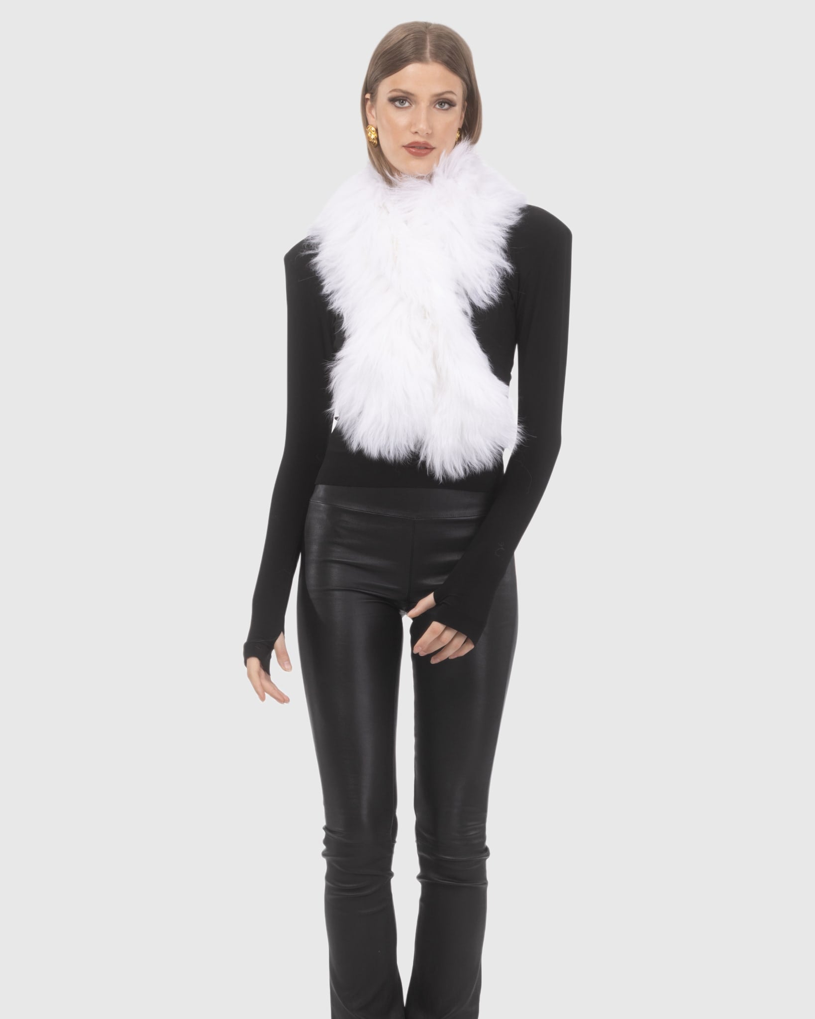 #Color_BLEACHED WHITE