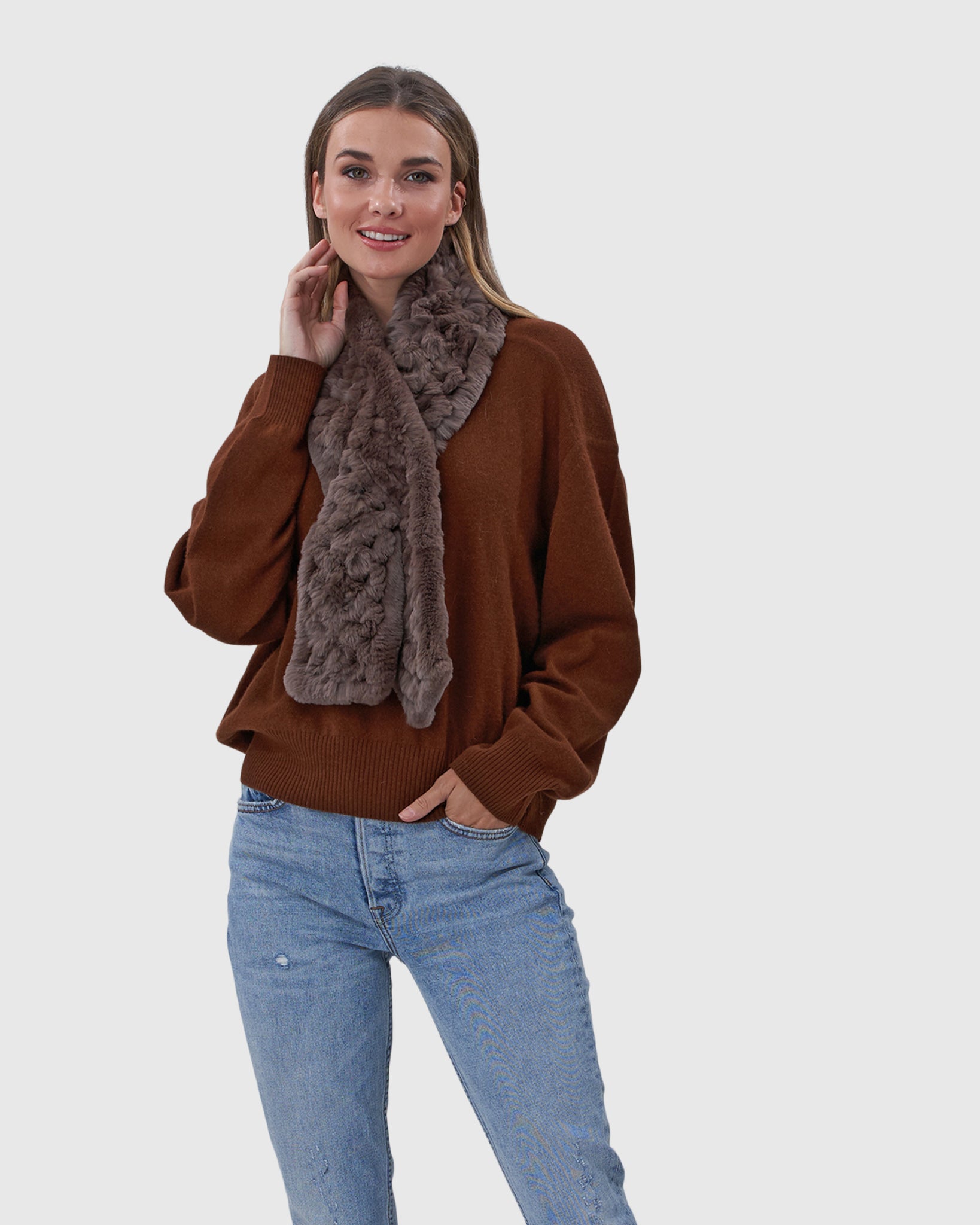 #Color_TAUPE