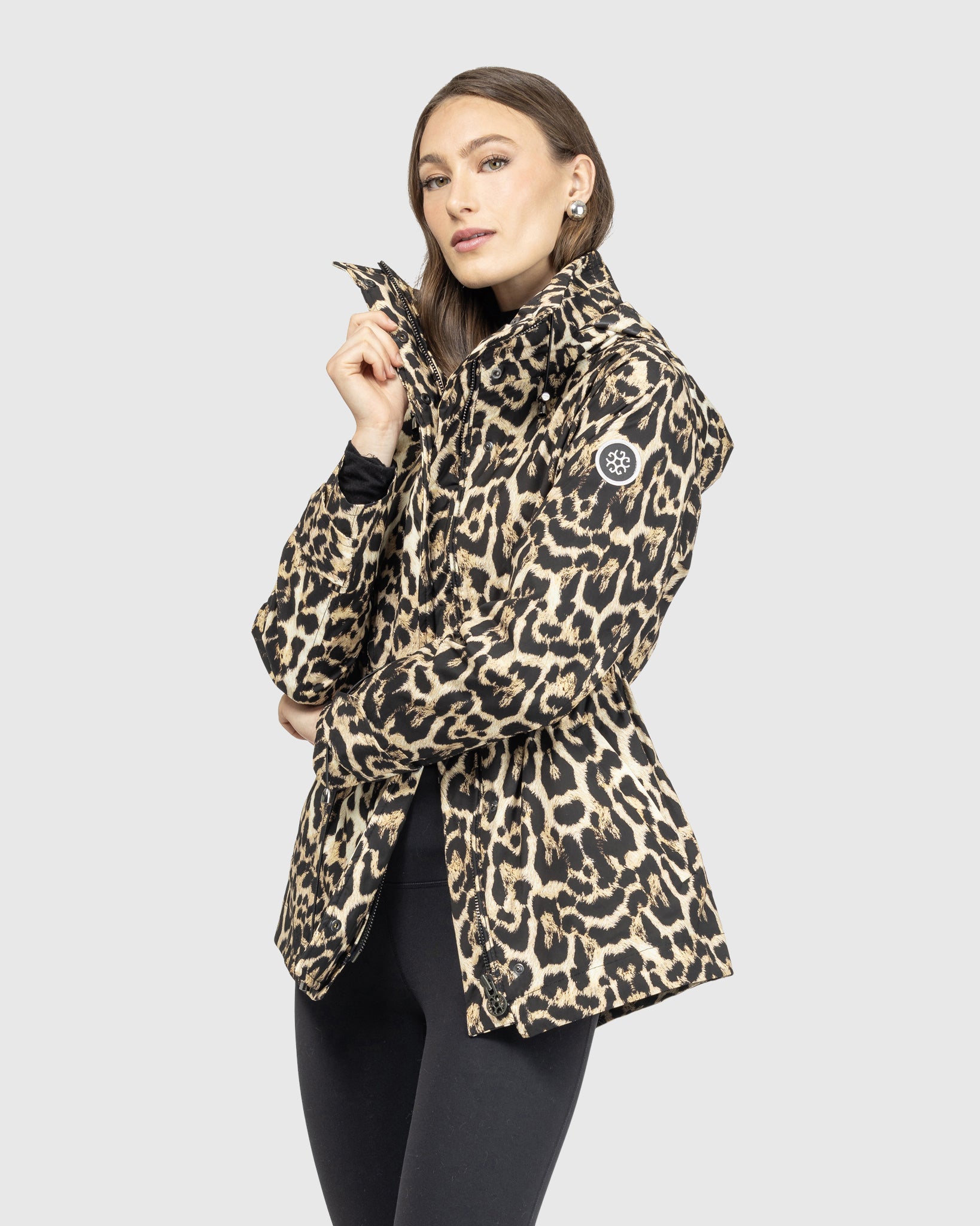 LIGHTWEIGHT JACKET WITH CONCEALED HOOD