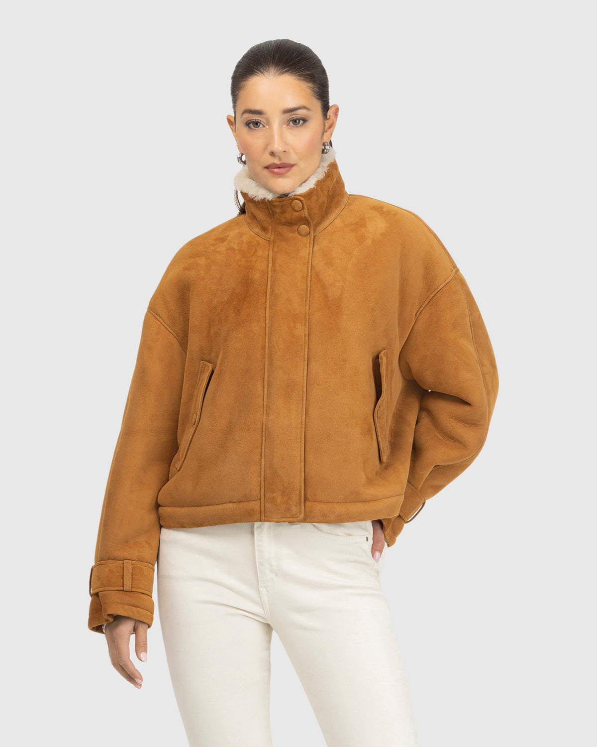 #Color_Whiskey/Beige
