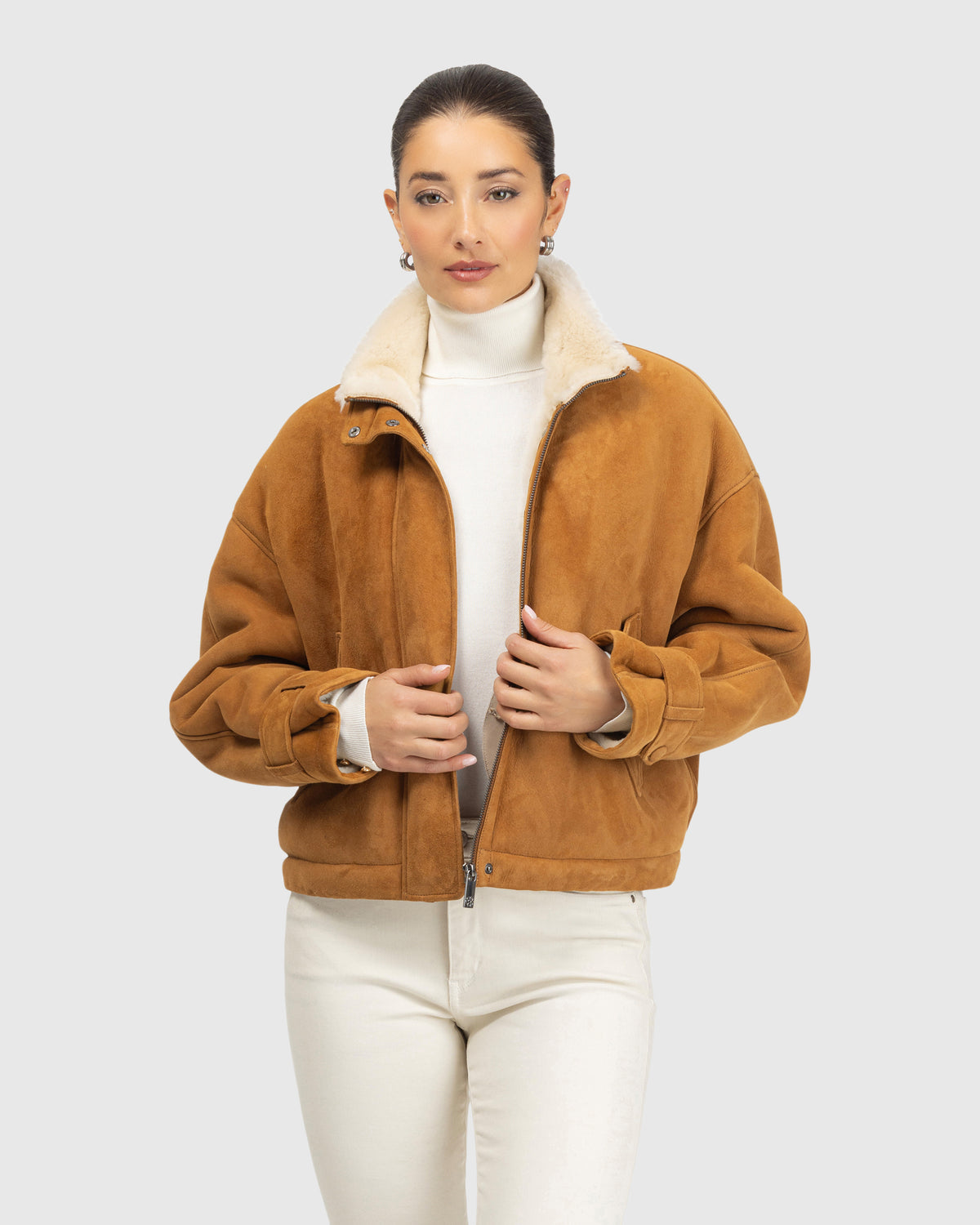 #Color_Whiskey/Beige