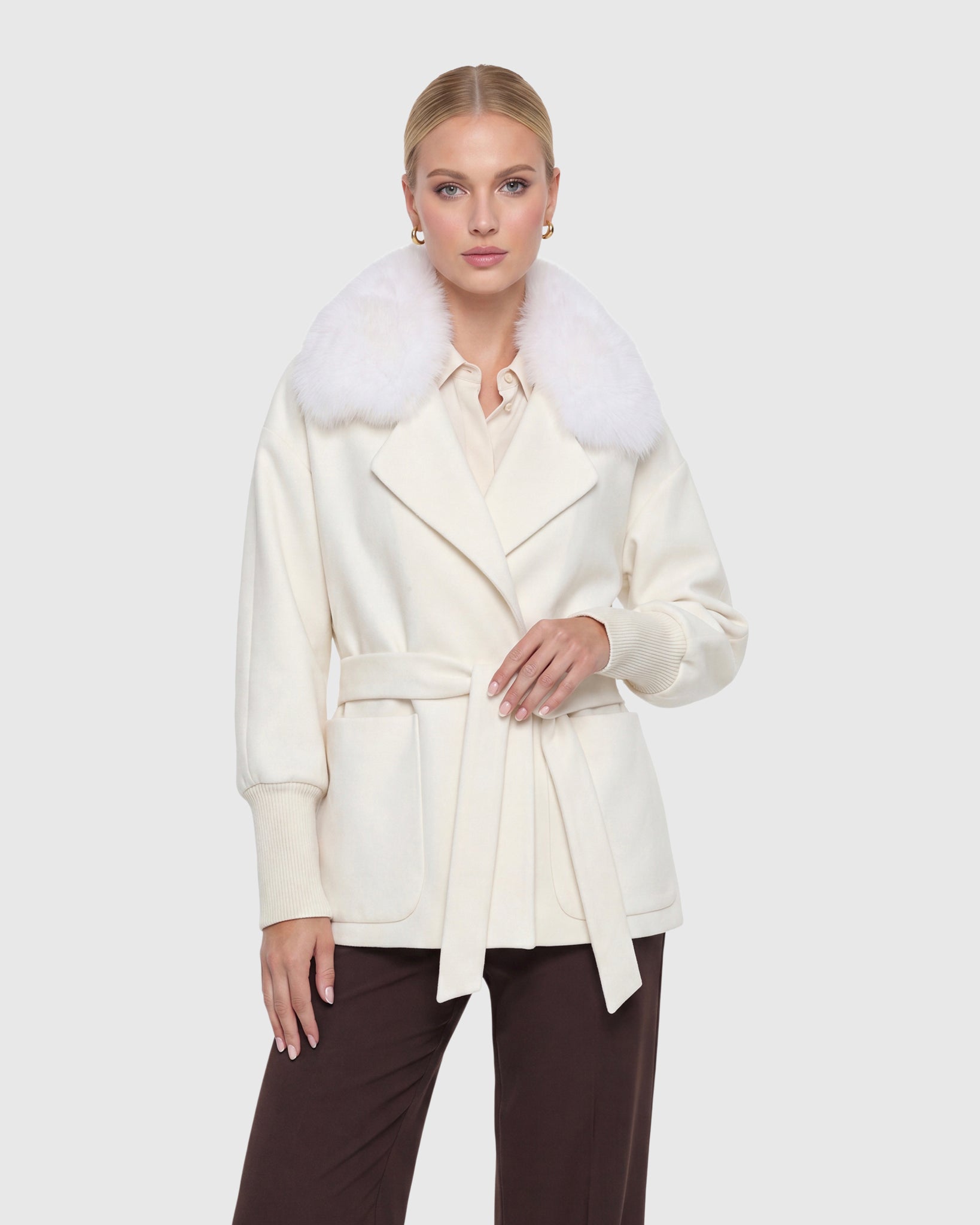 #Color_IVORY