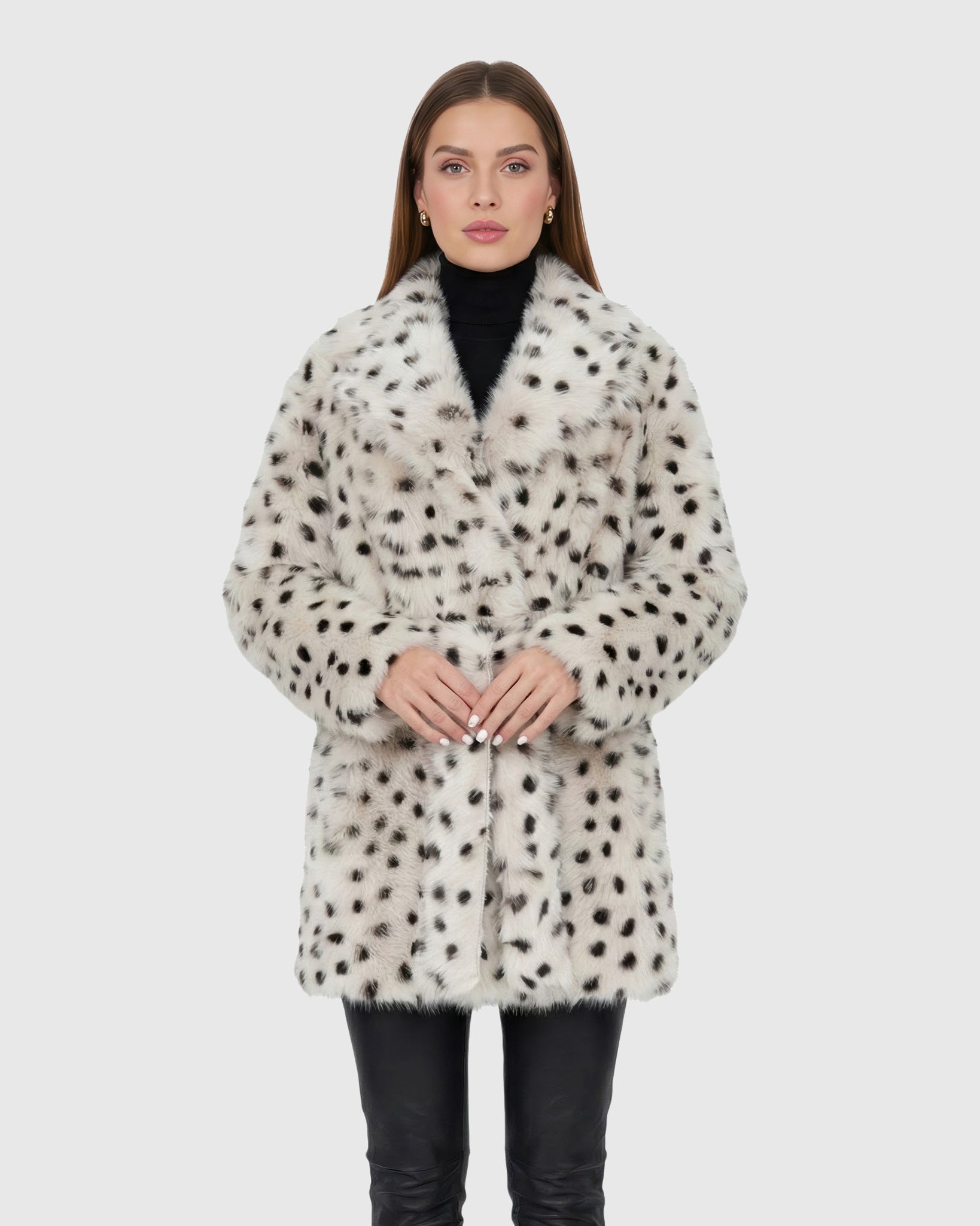 #Color_White/Black Spotted