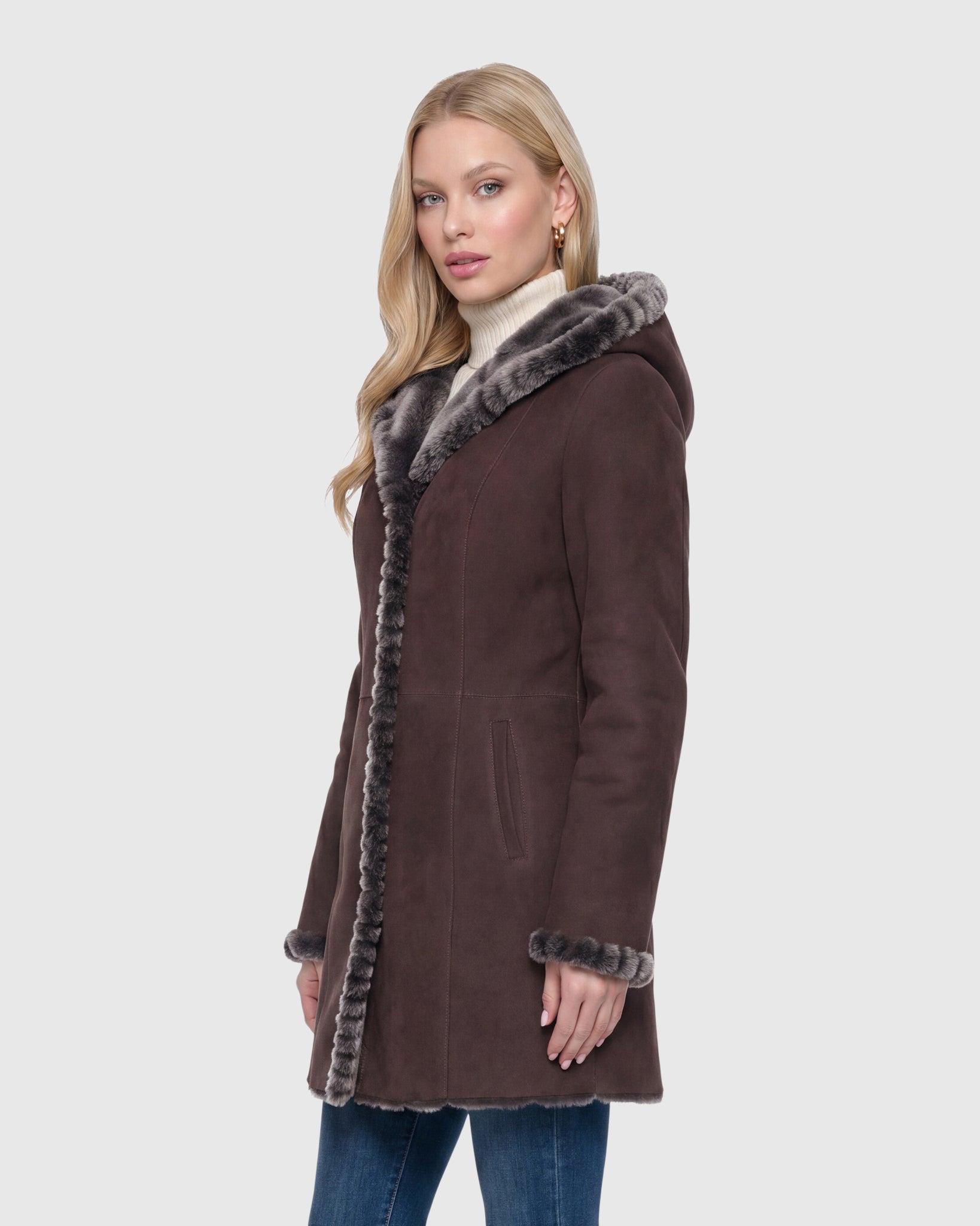 #Color_Brown Brisa