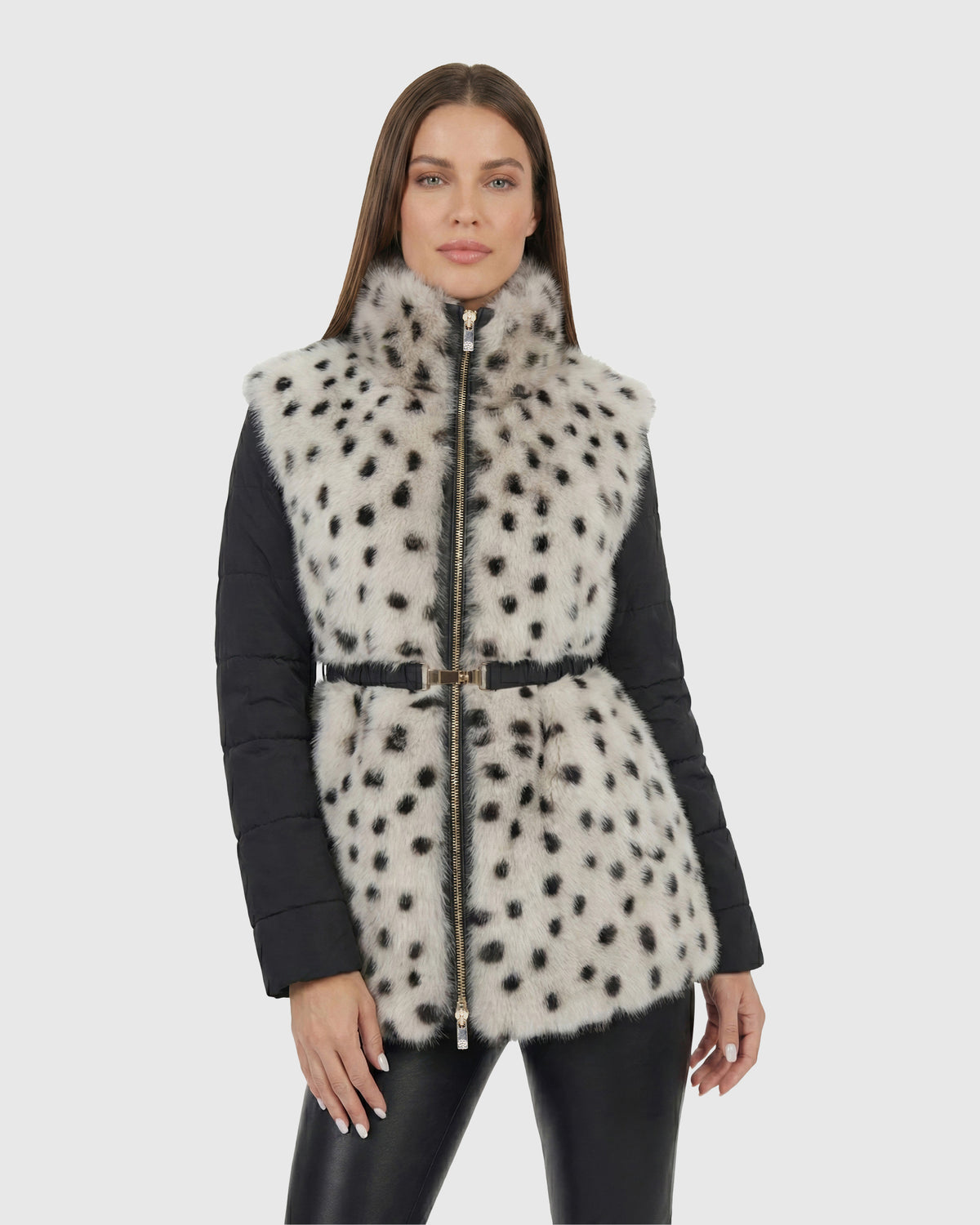 #Color_White/Black Spotted