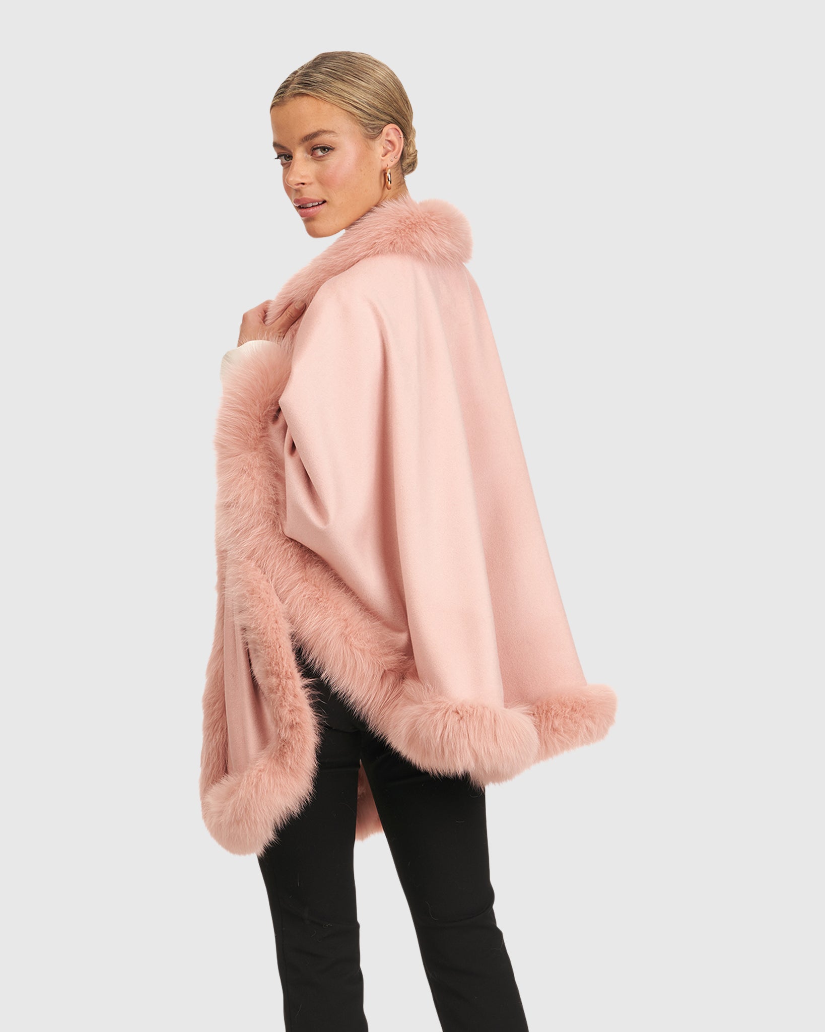 #Color_LIGHT PINK