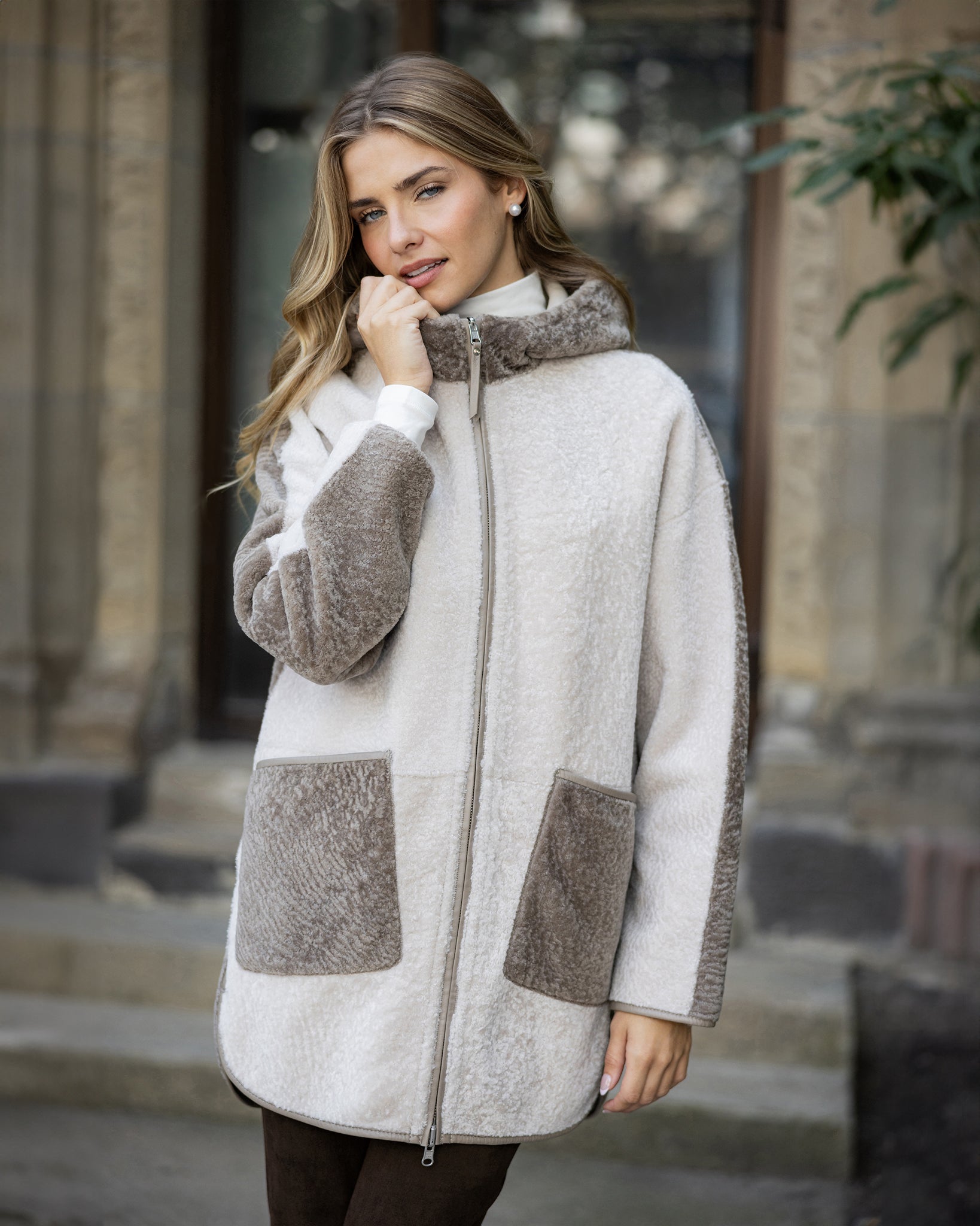 #Color_TAUPE/BEIGE
