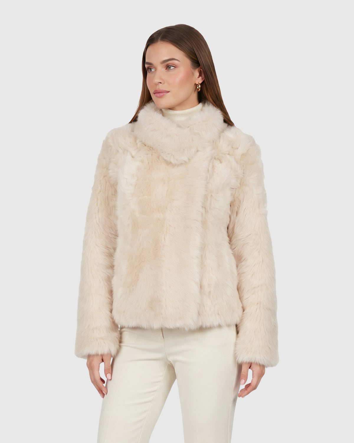#Color_IVORY