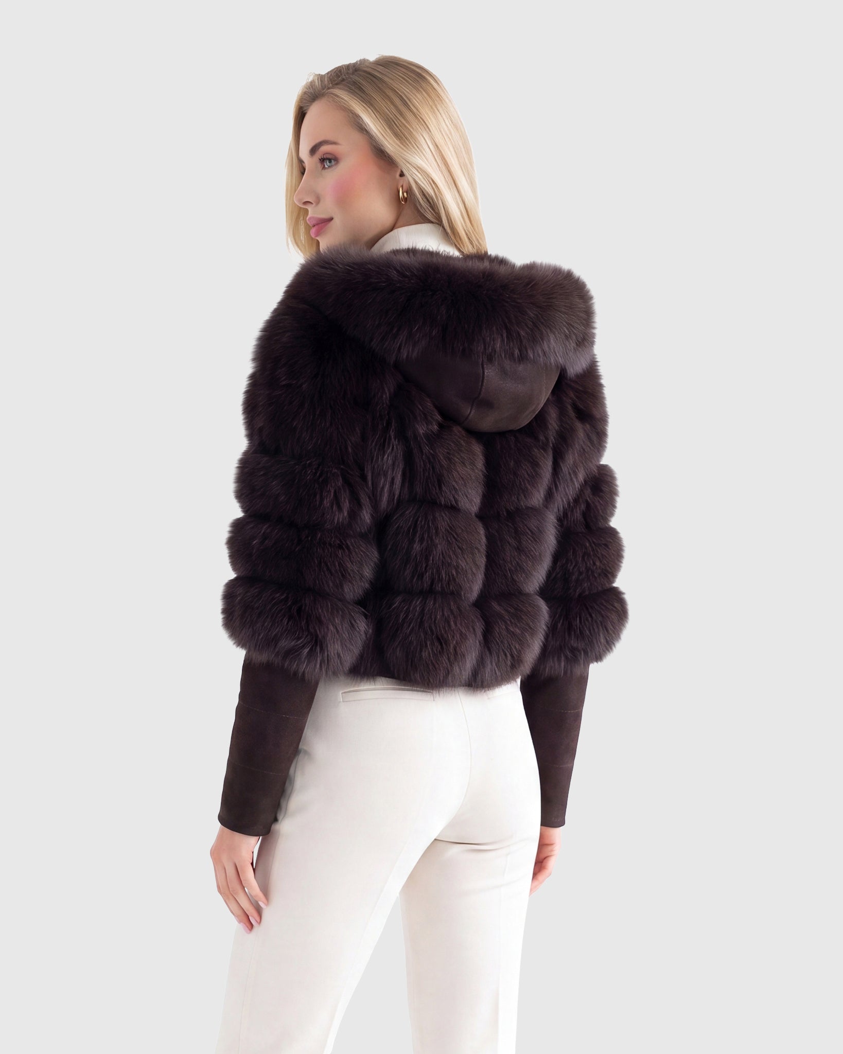 CROPPED FOX JACKET WITH DETACHABLE HOOD AND WITH METIS SUEDE LOWER SLEEVES
