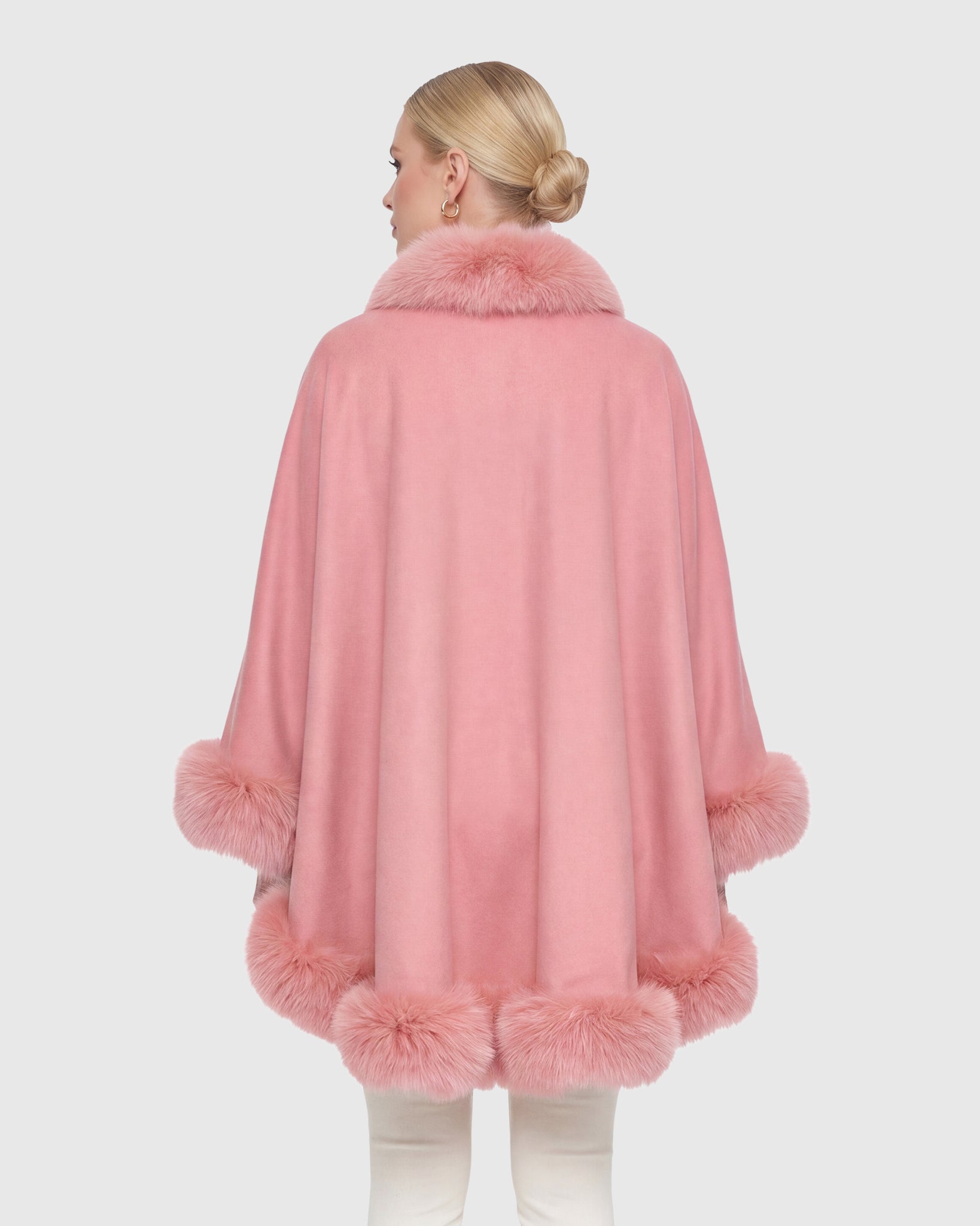 #Color_Light Pink