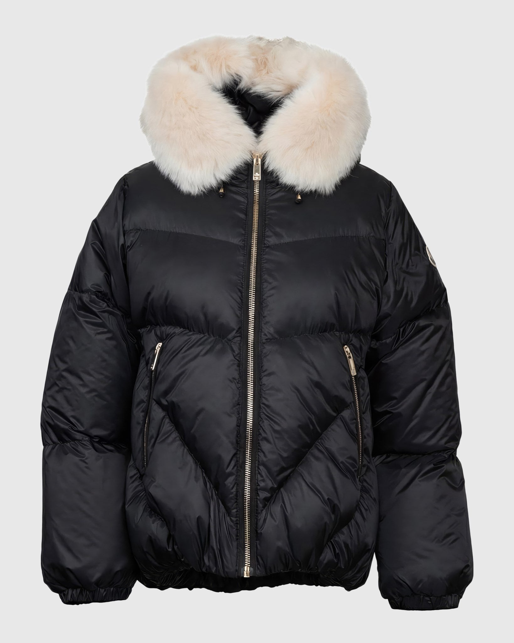 #Color_Black/Iceberg