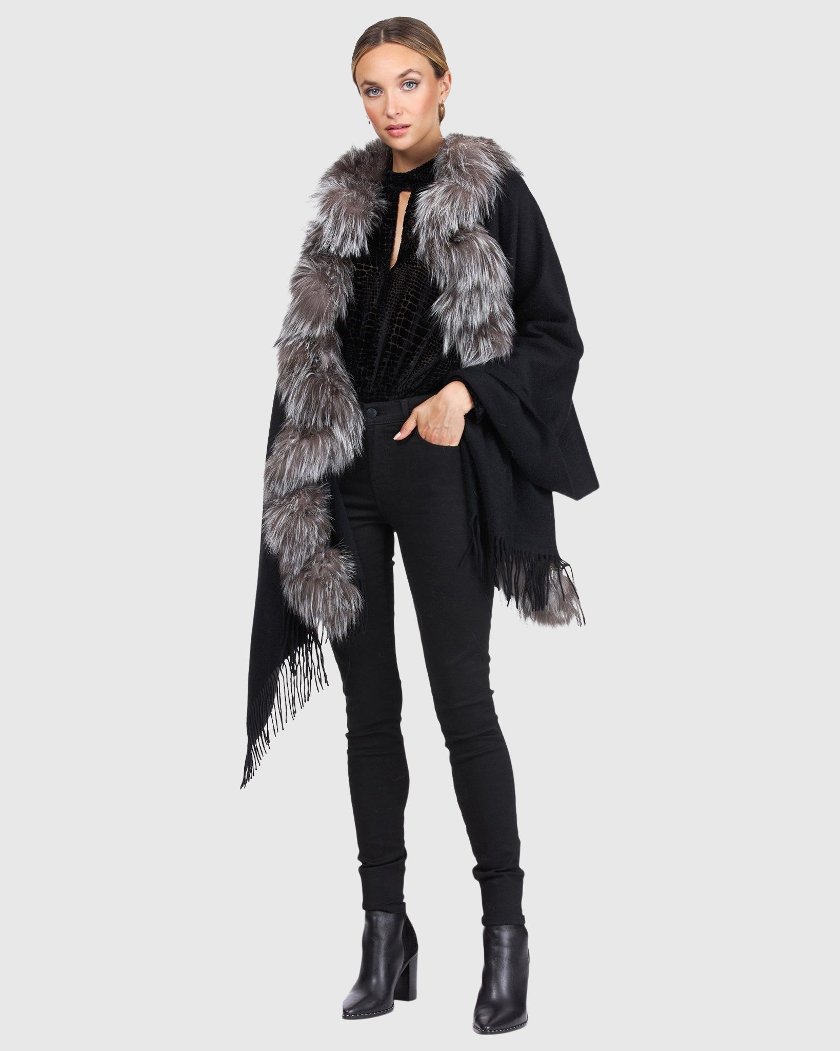 #Color_BLACK/SILVER