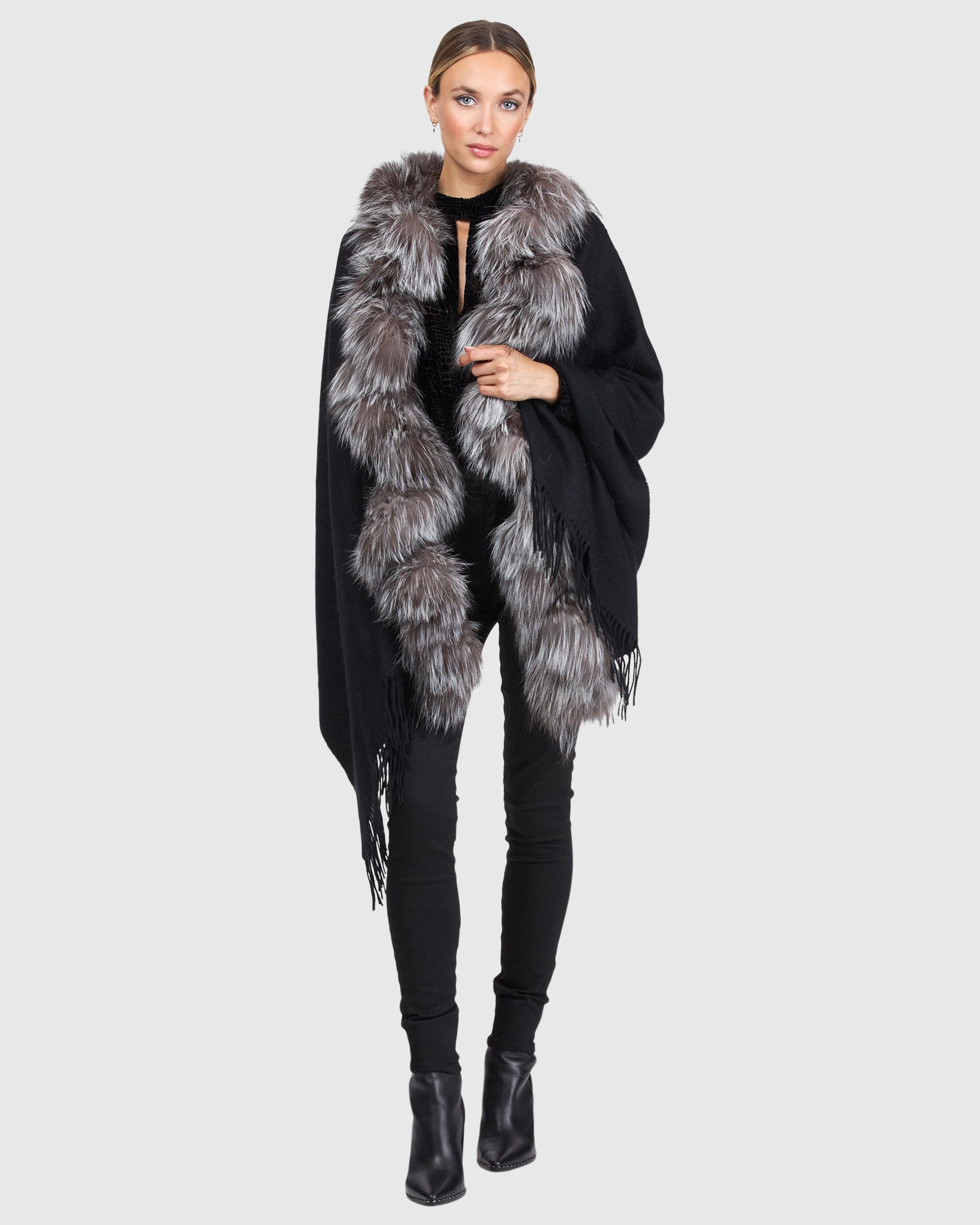 #Color_BLACK/SILVER
