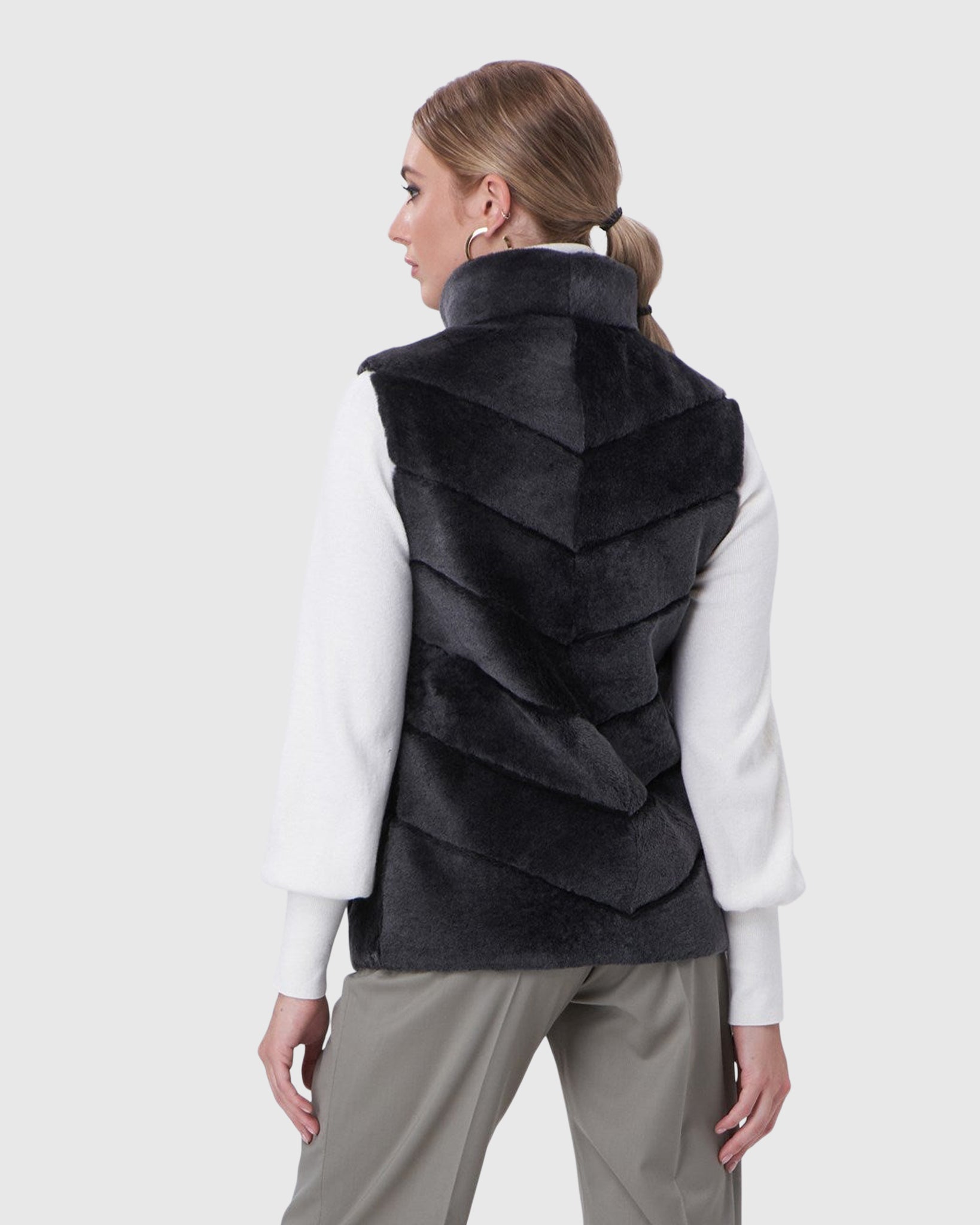 #Color_BLACK SNOWTOP