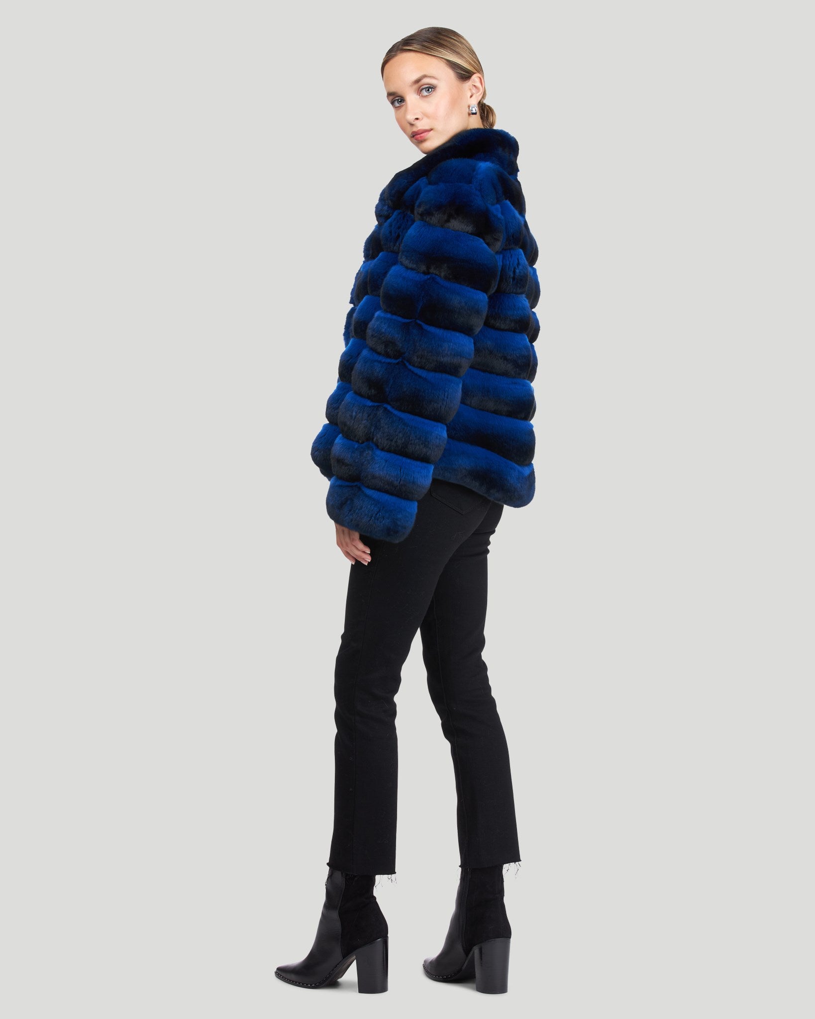 #Color_BLUE