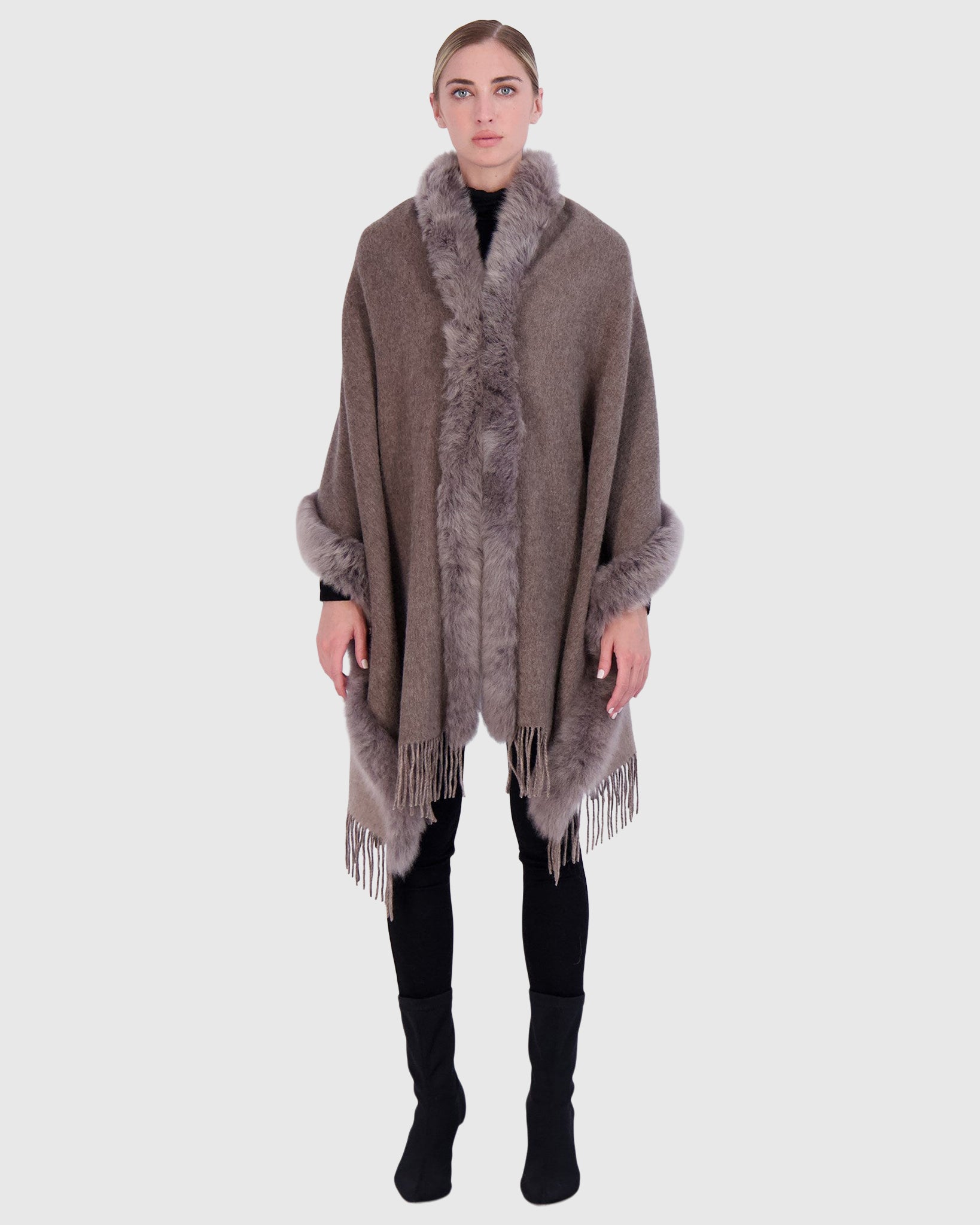 #Color_MOCHA/TAUPE