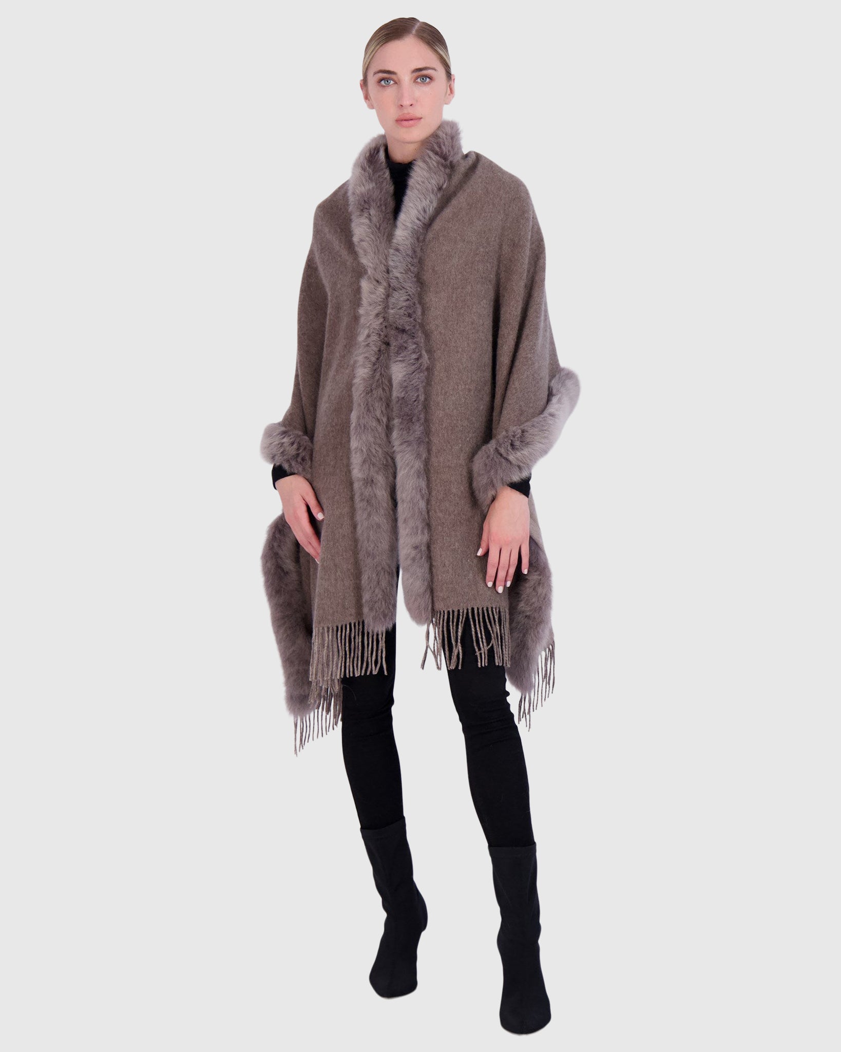 #Color_MOCHA/TAUPE