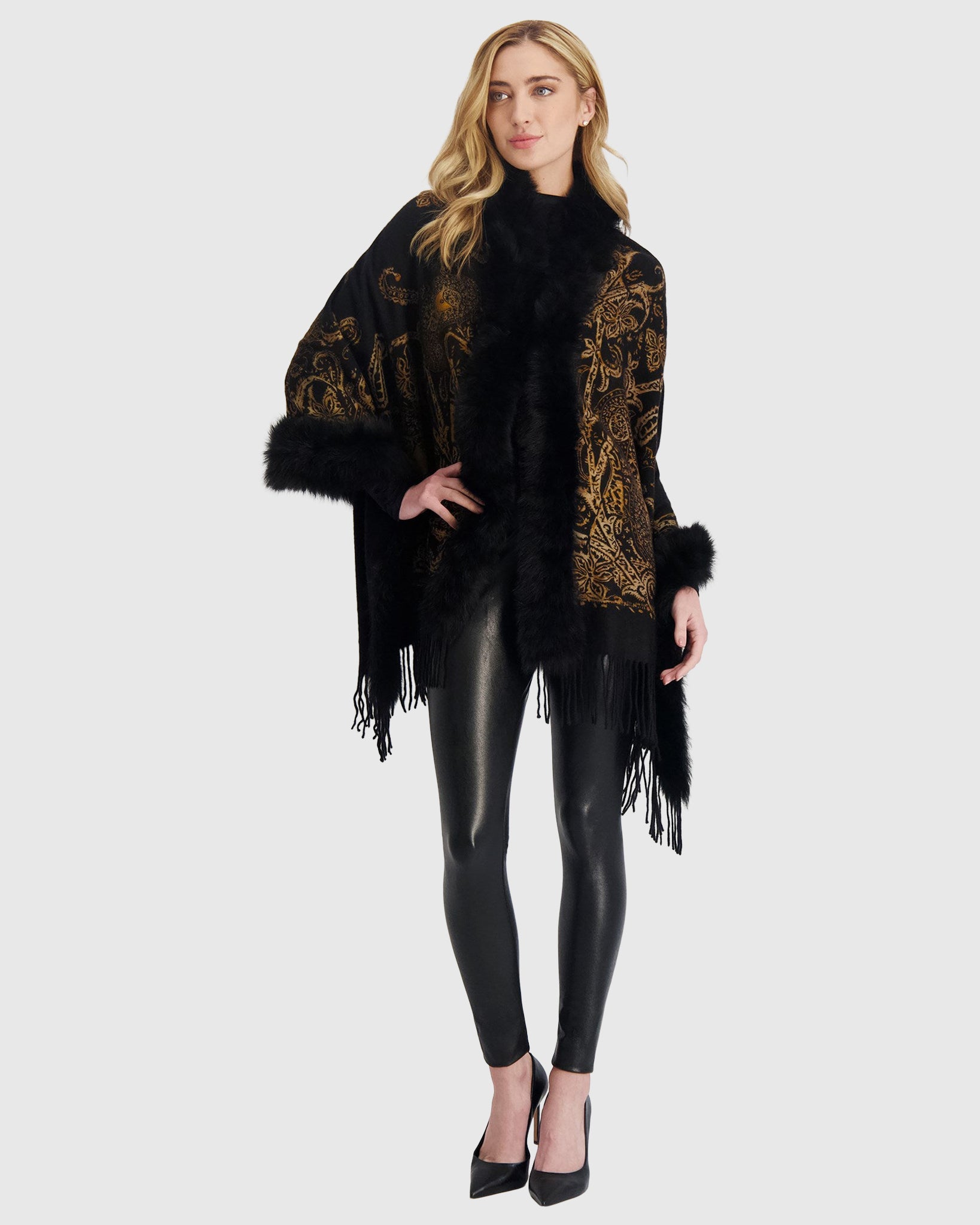 #Color_BLACK GOLD PAISLEY