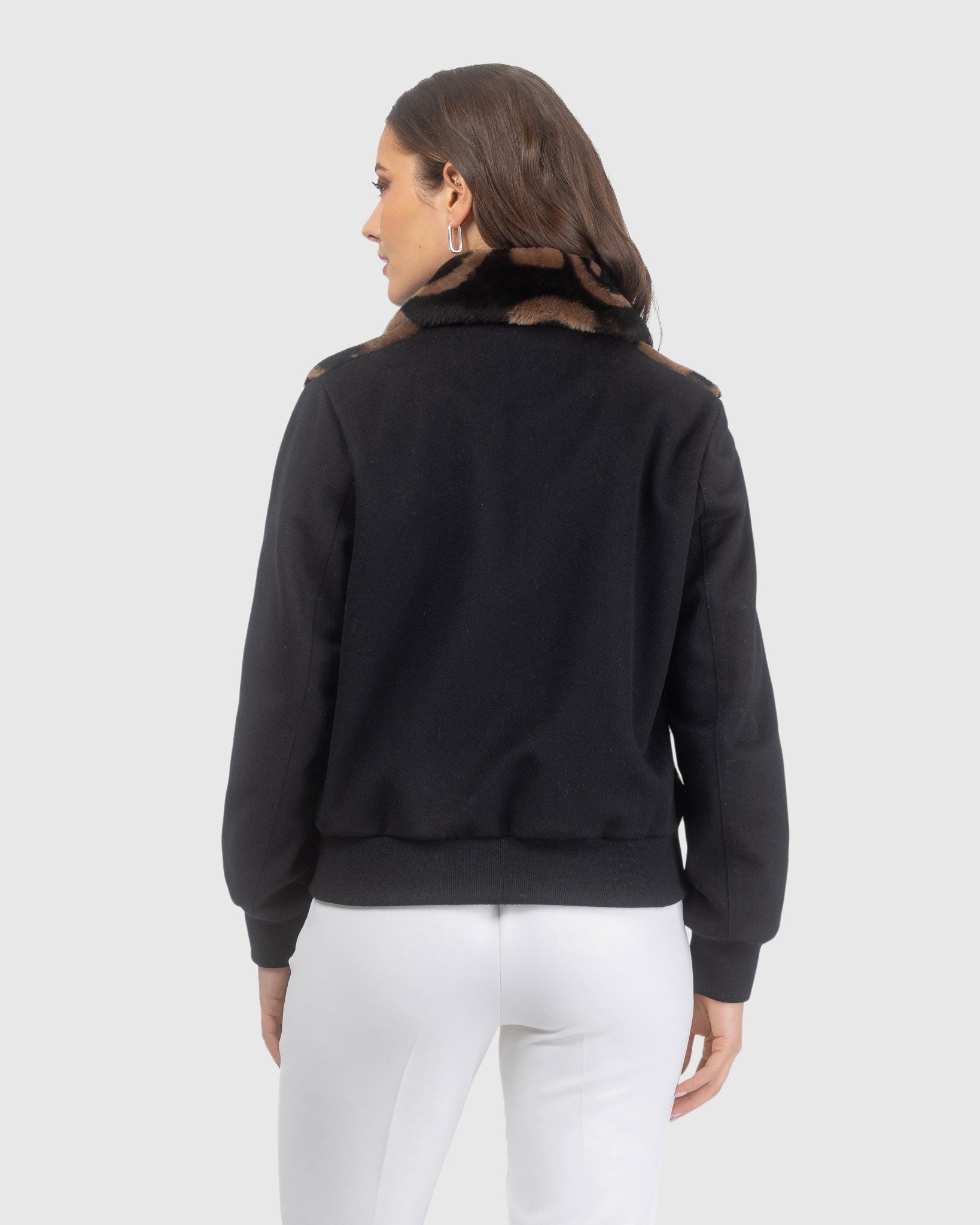 #Color_BLACK/CHESTNUT