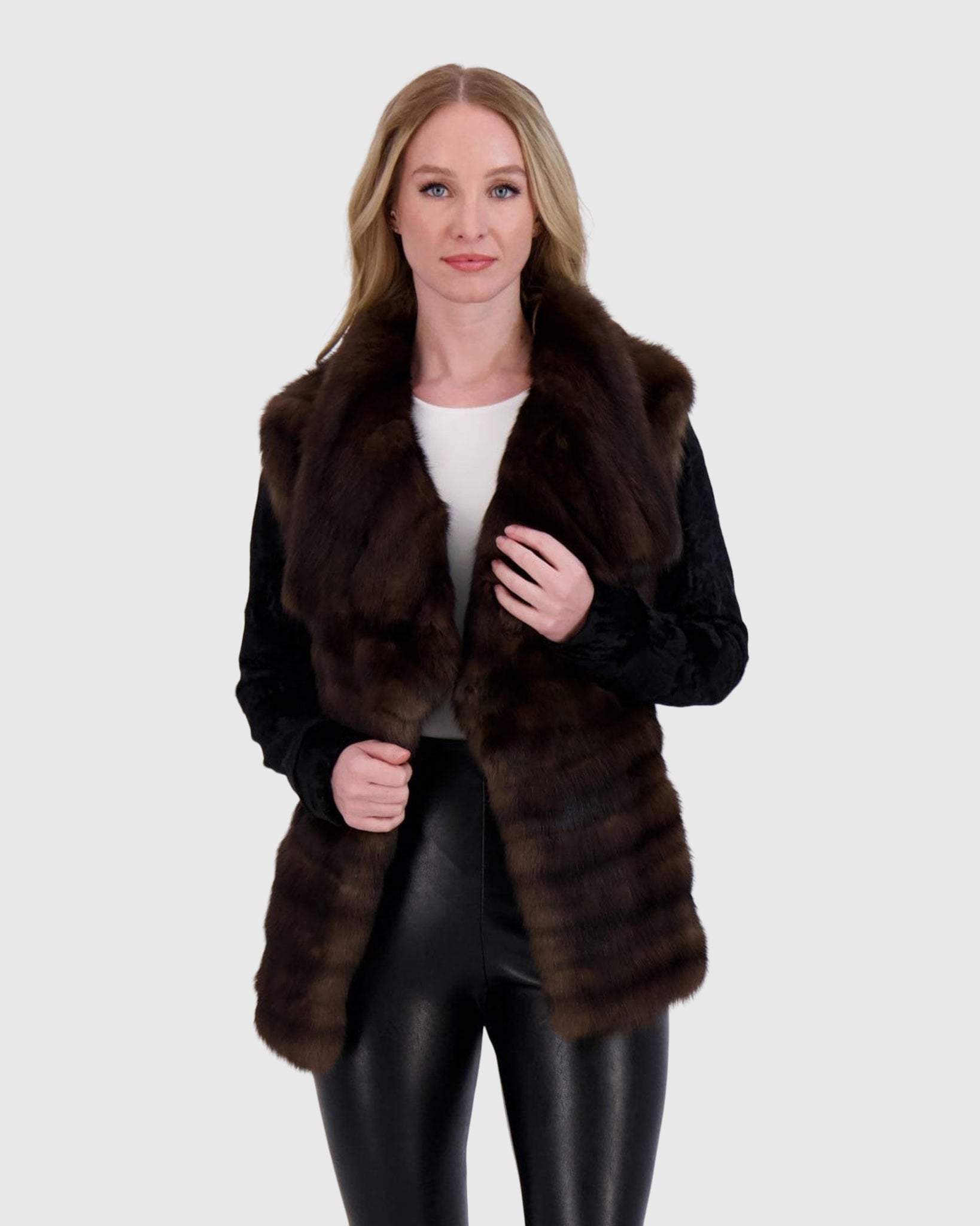 #Color_BROWN