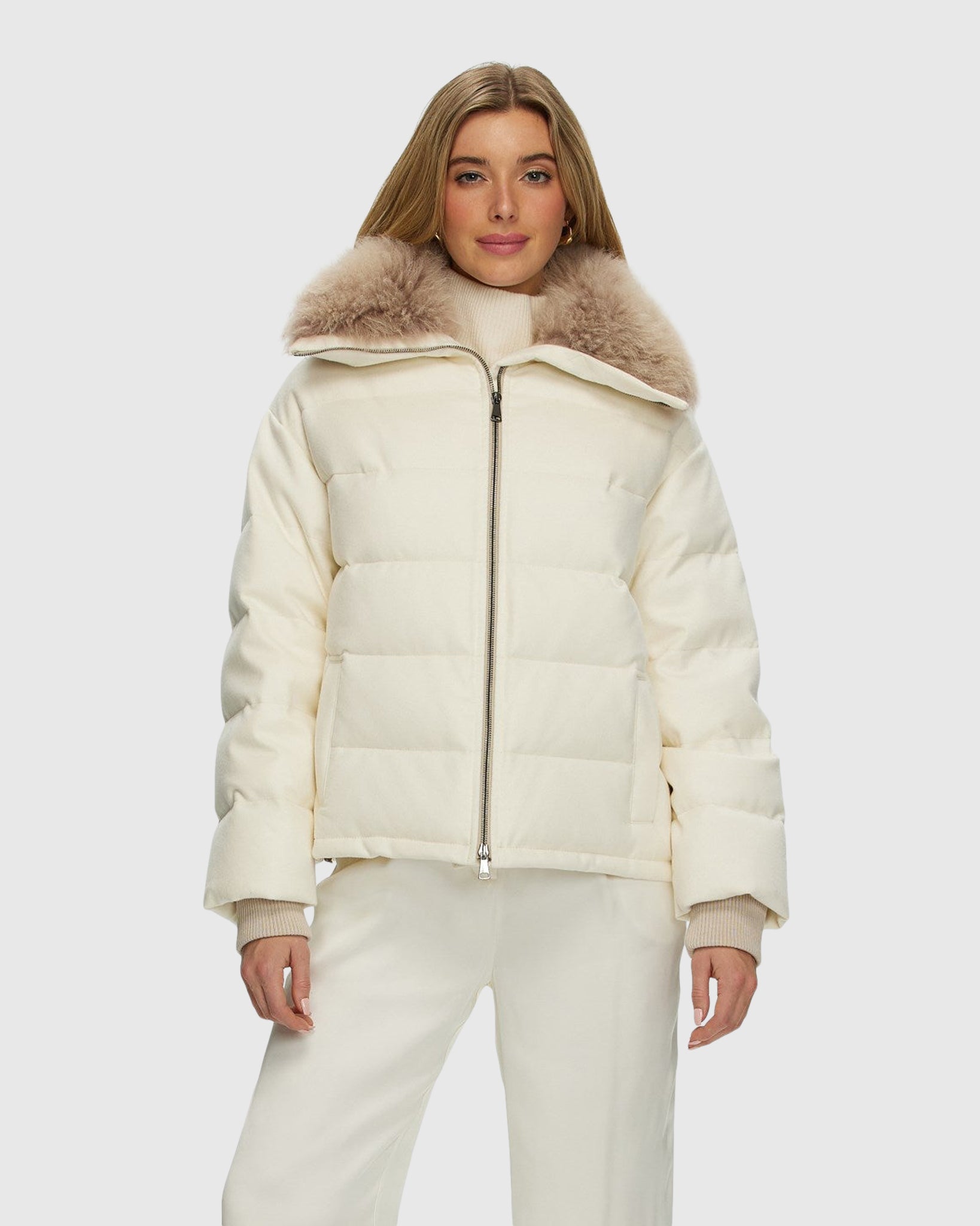#Color_IVORY/TAUPE