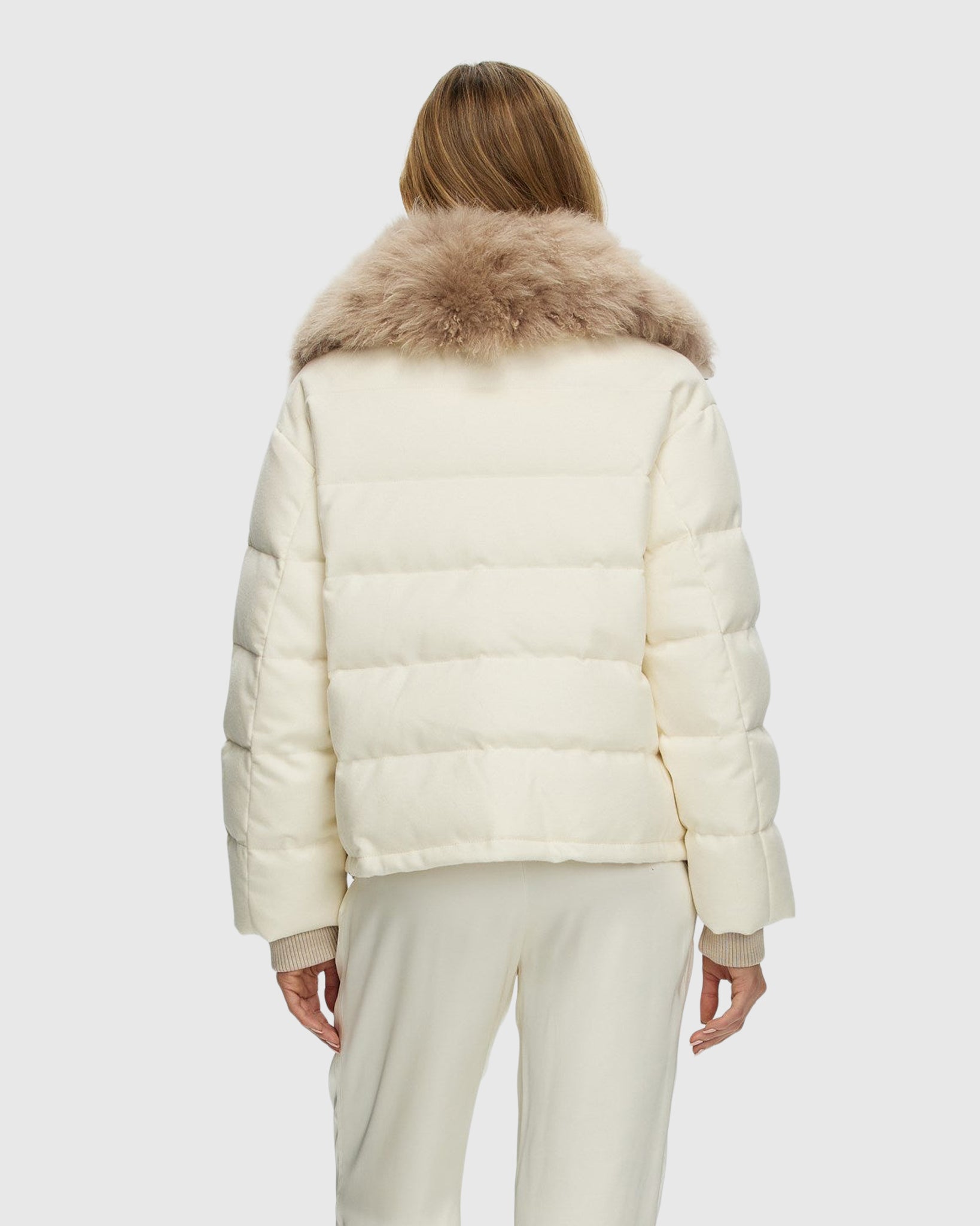 #Color_IVORY/TAUPE