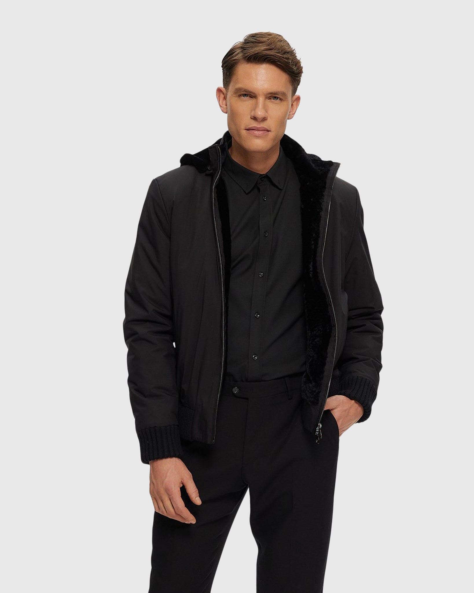 #Color_BLACK/BLACK