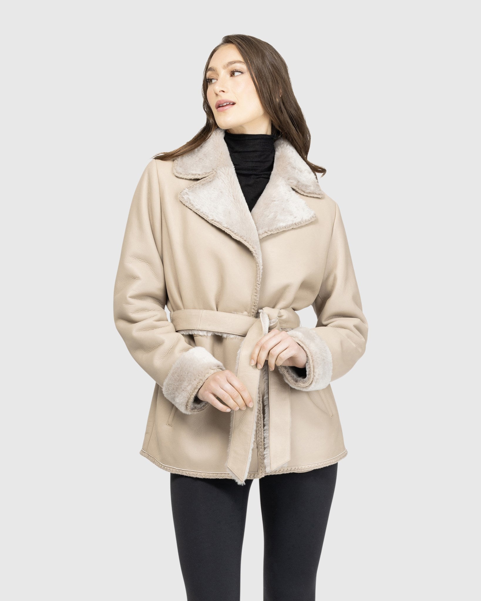 #Color_TAUPE BRISA
