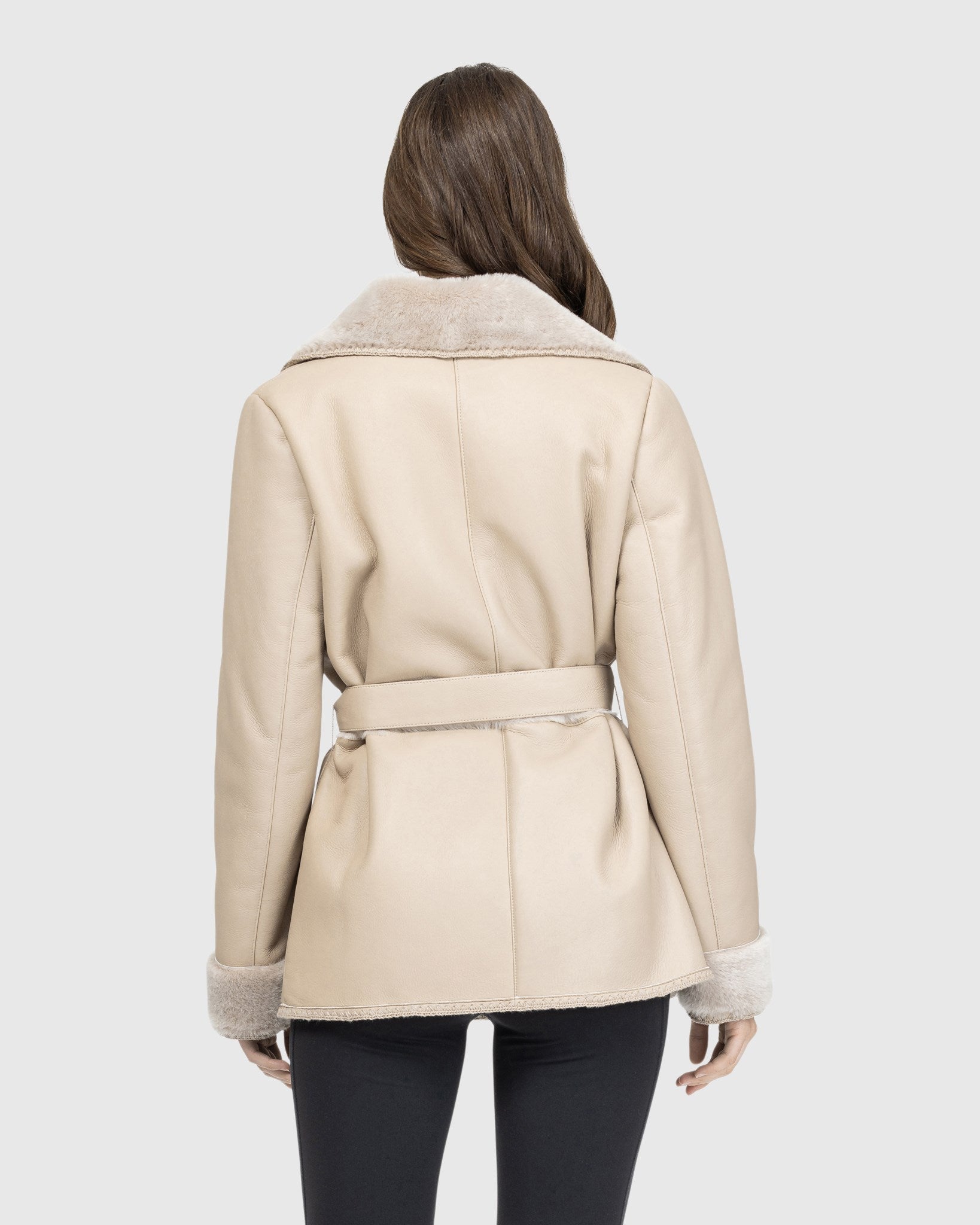 #Color_TAUPE BRISA