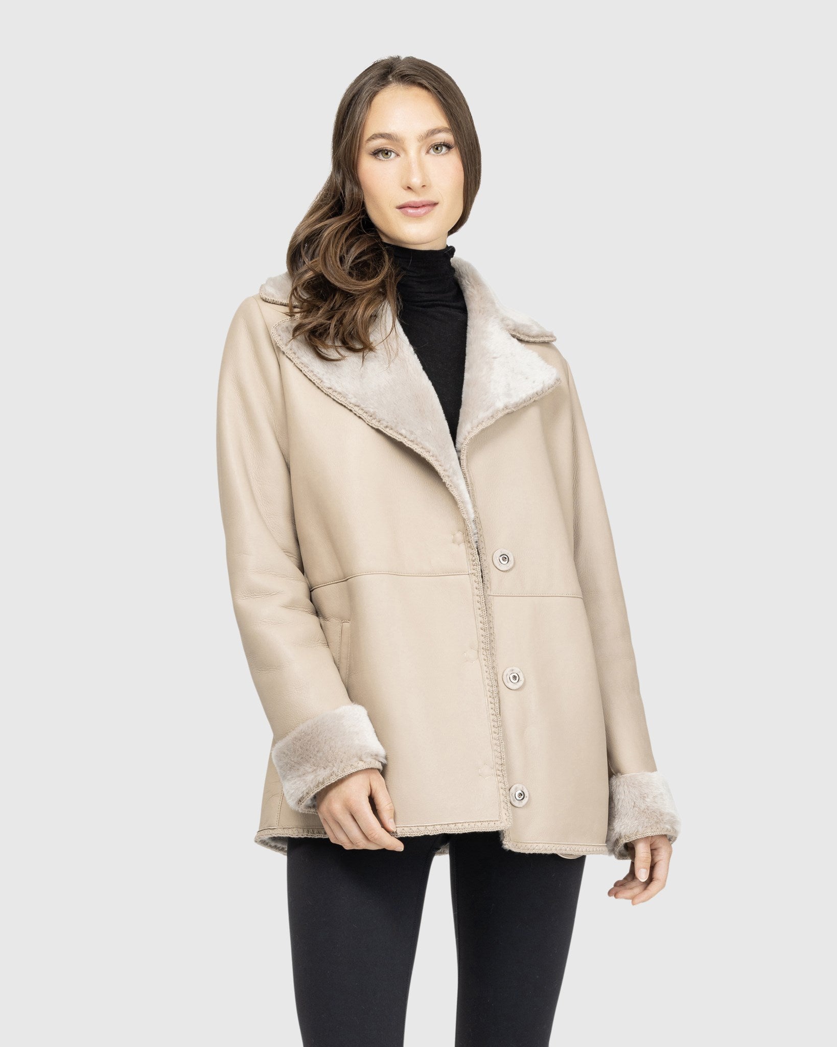 #Color_TAUPE BRISA