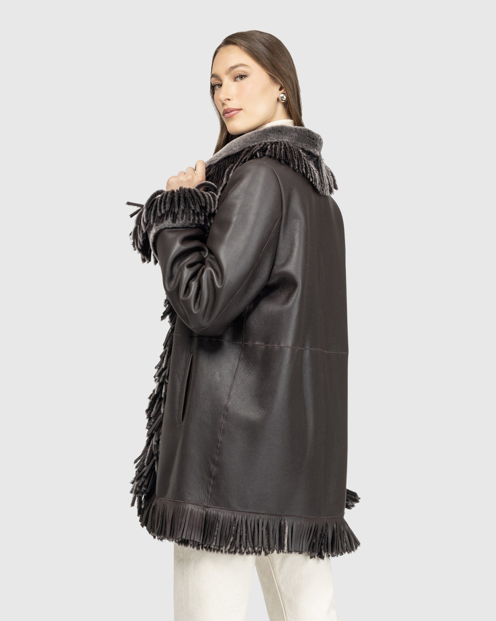 #Color_BROWN BRISA