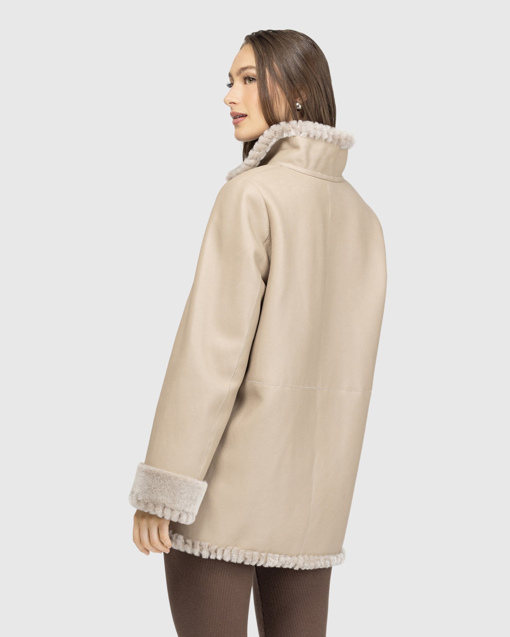 #Color_TAUPE BRISA