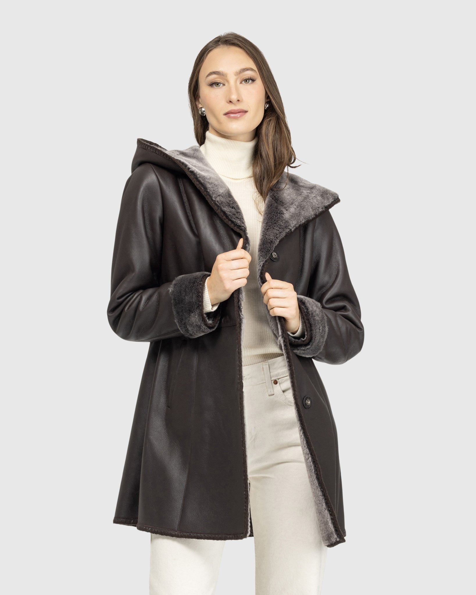 #Color_BROWN BRISA