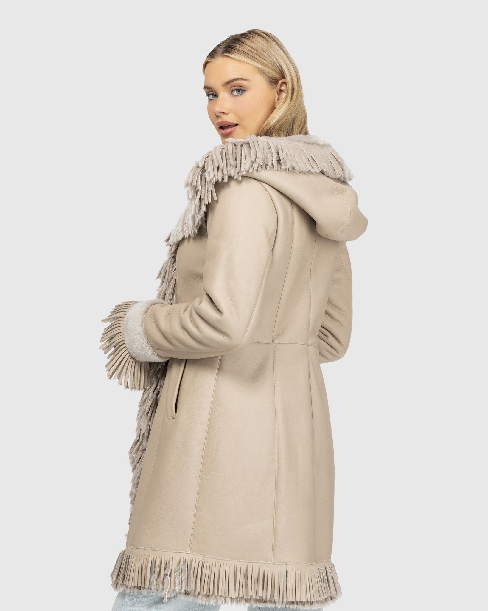 #Color_TAUPE BRISA