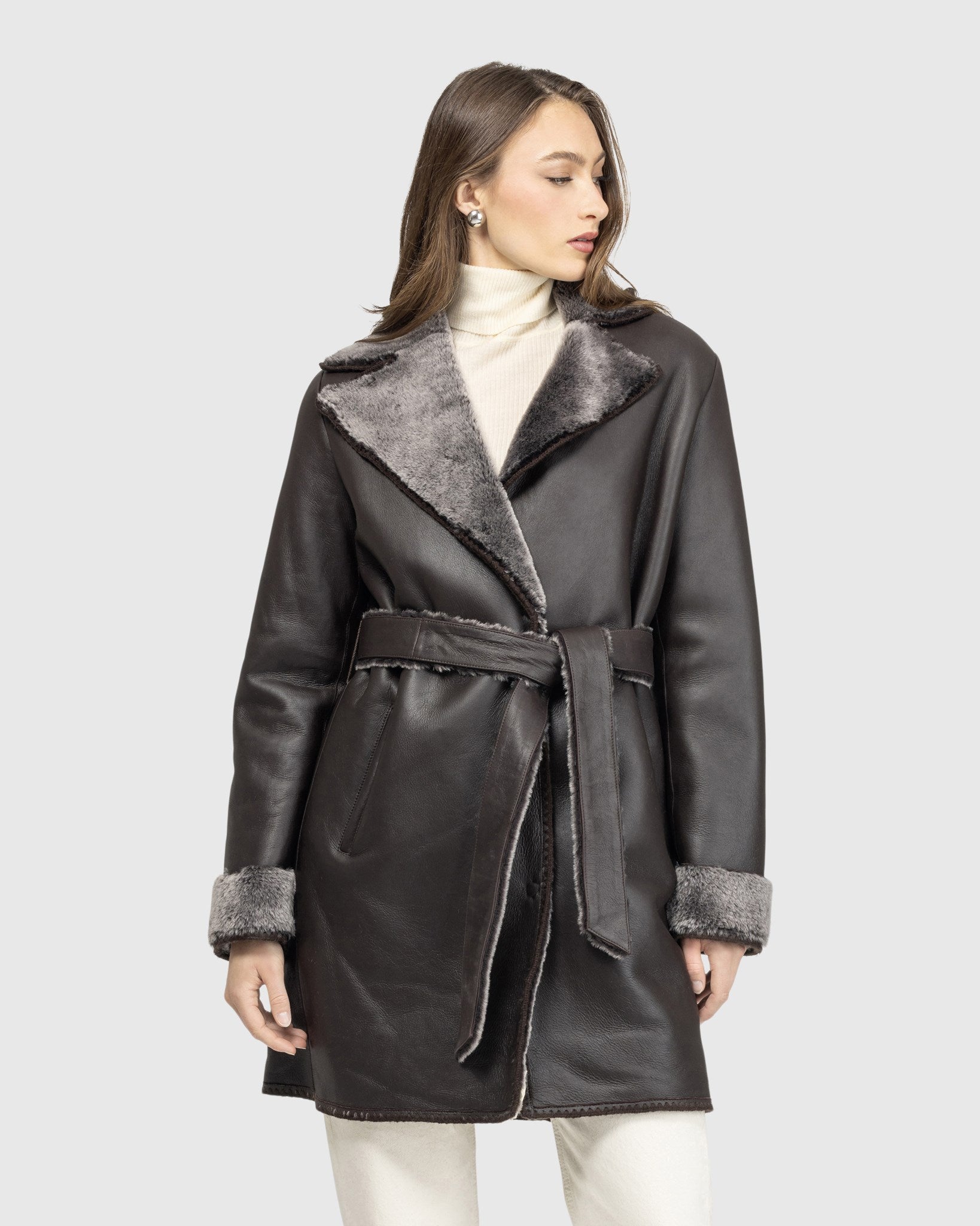 #Color_BROWN BRISA