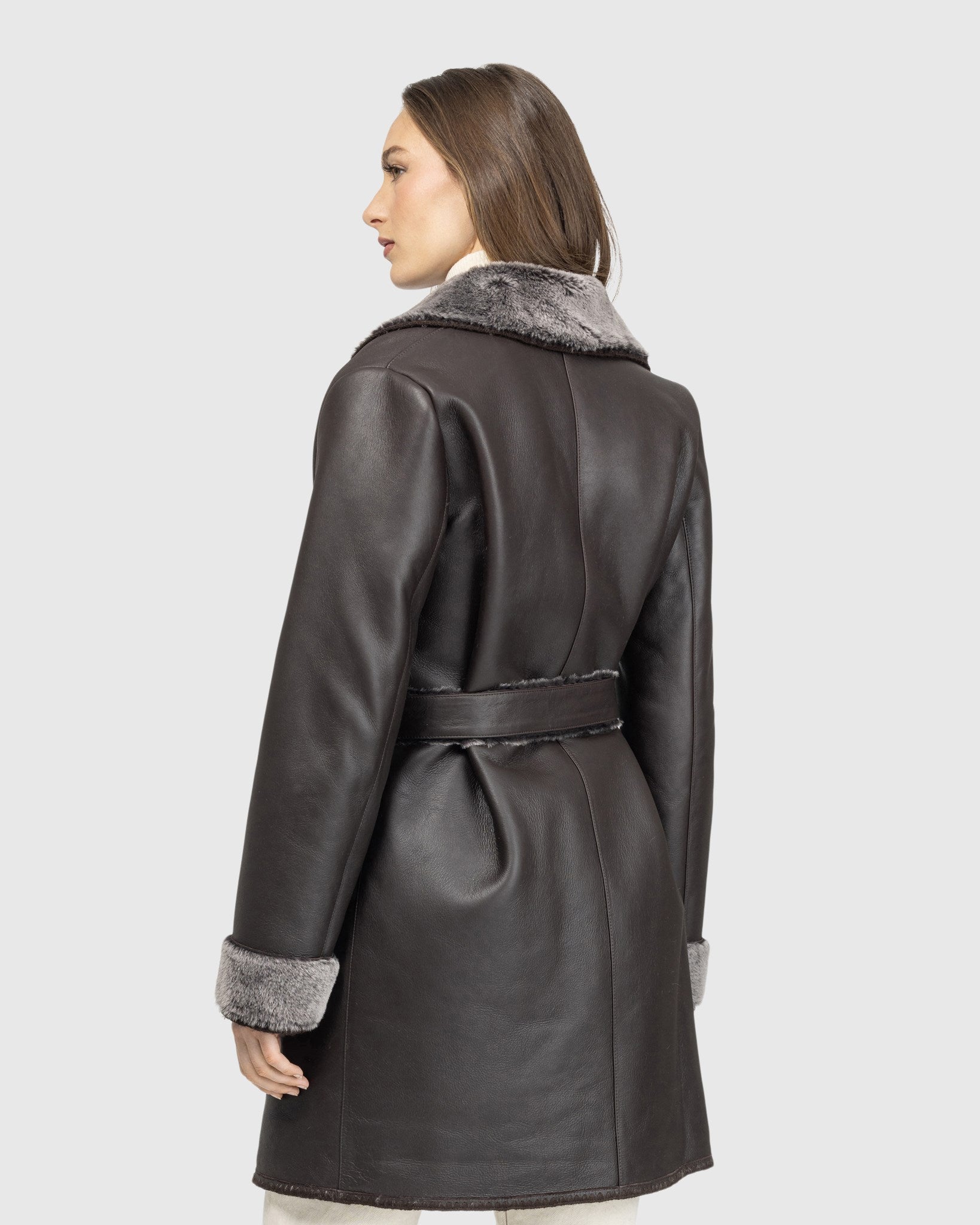 #Color_BROWN BRISA