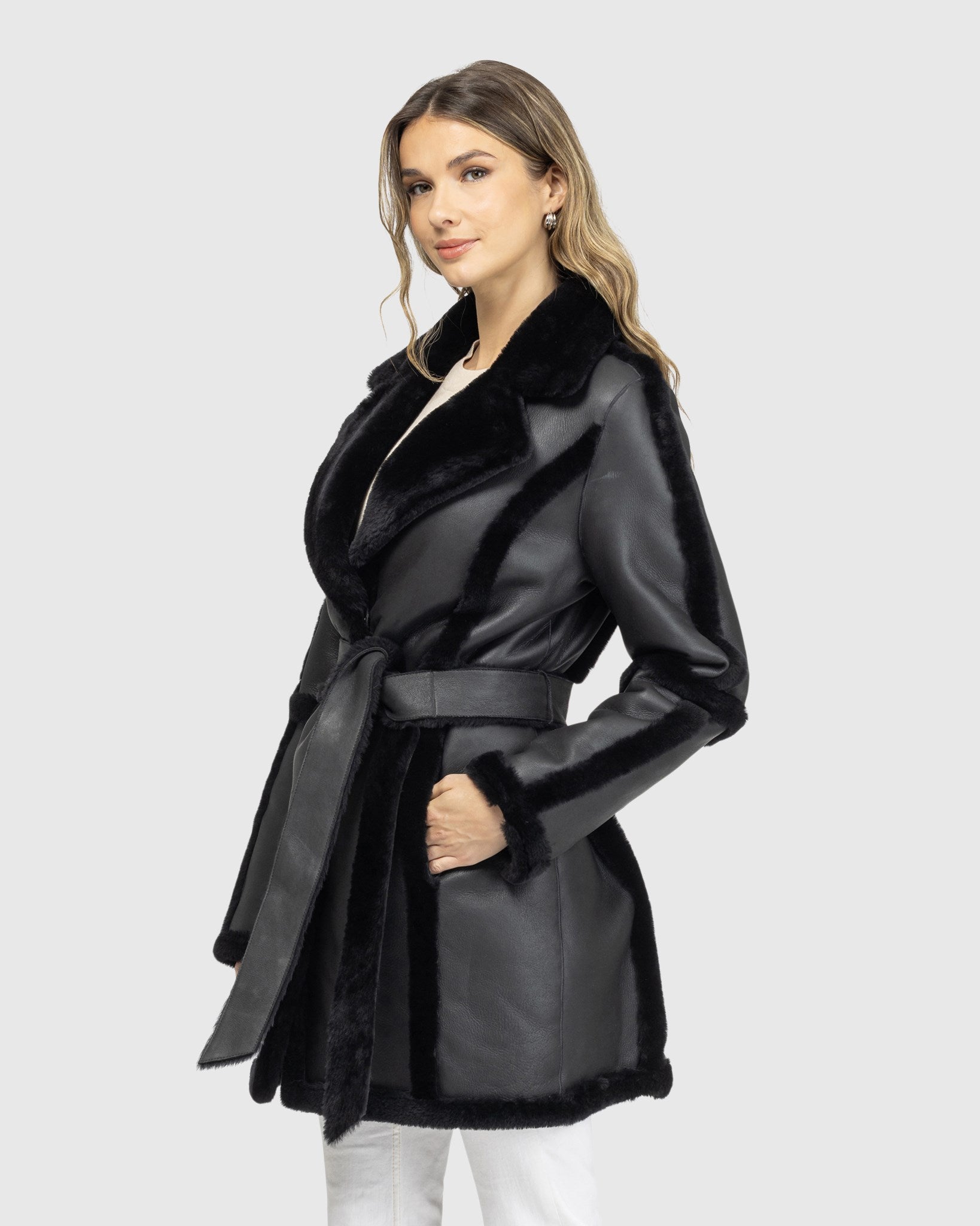 #Color_BLACK