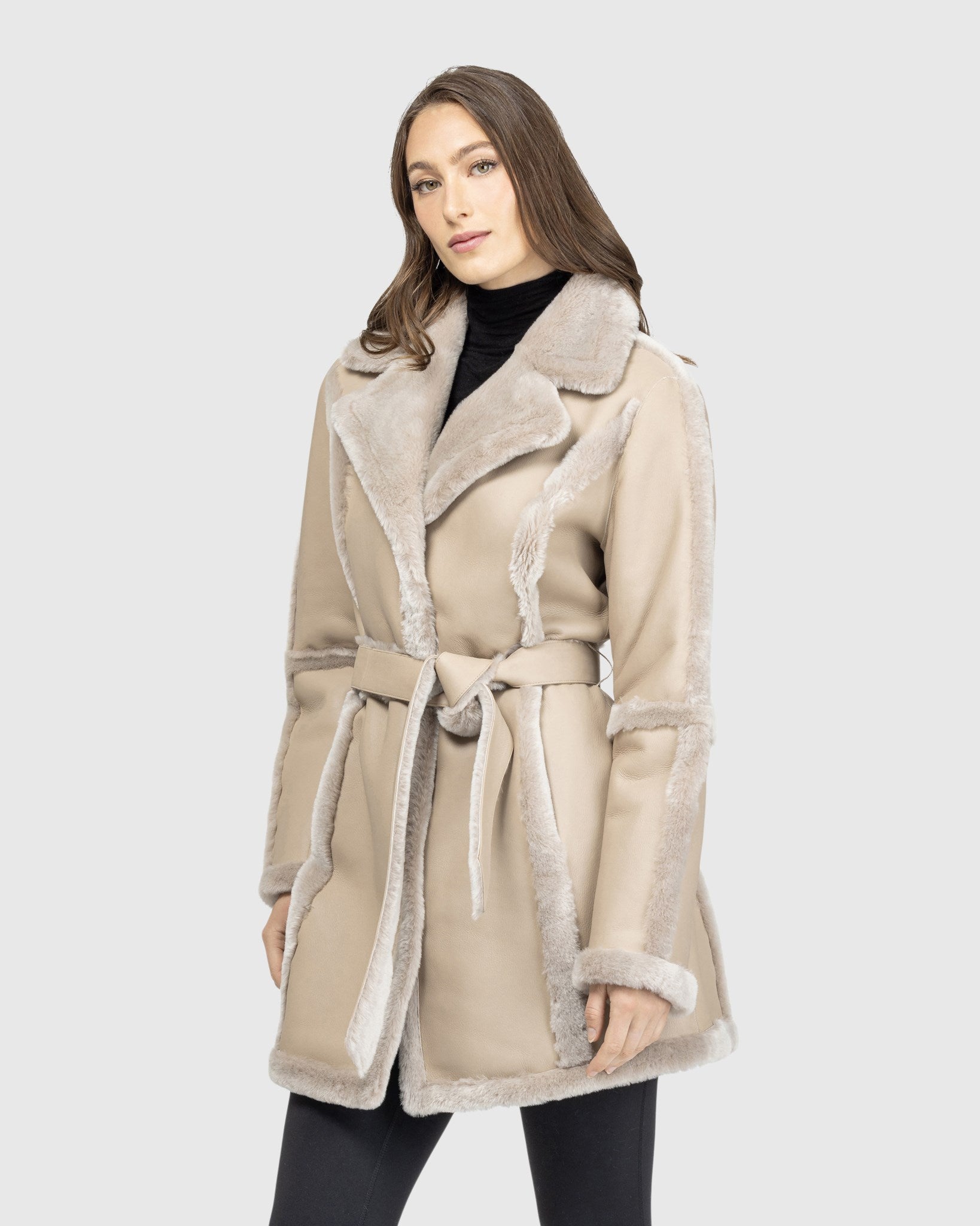 #Color_TAUPE BRISA