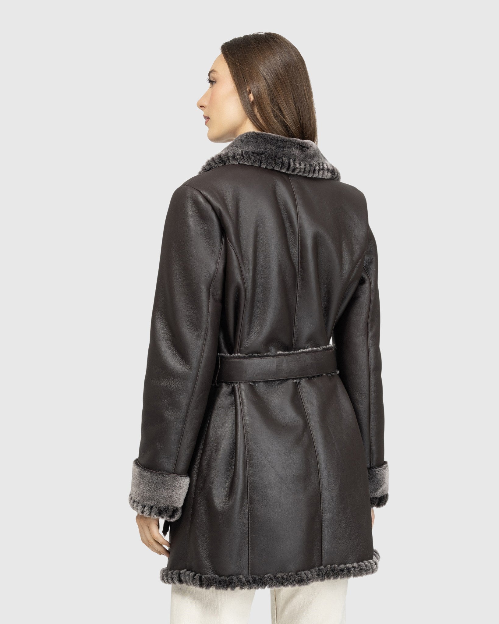#Color_BROWN BRISA
