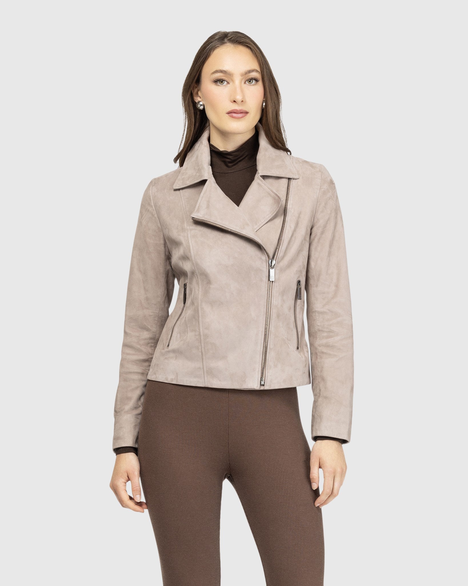#Color_TAUPE