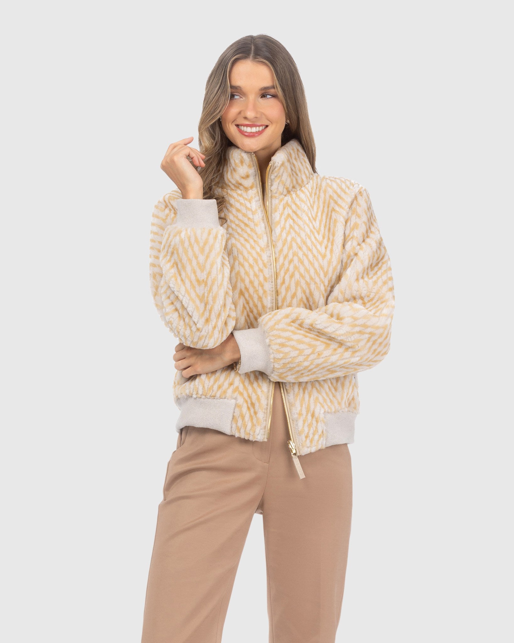 #Color_CREAM/PALOMINO