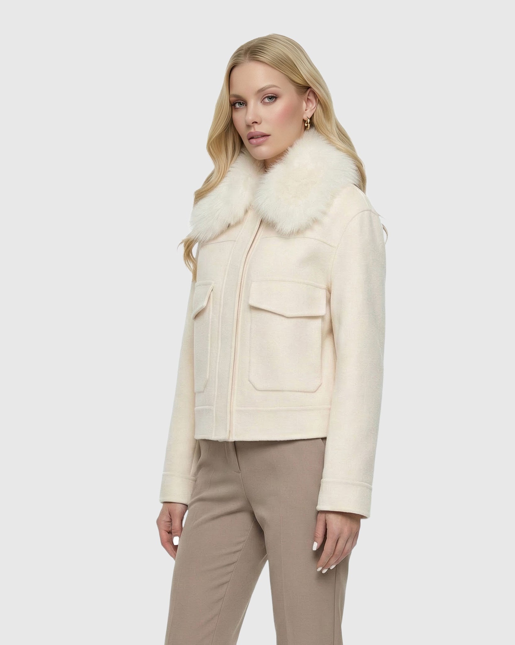 #Color_IVORY
