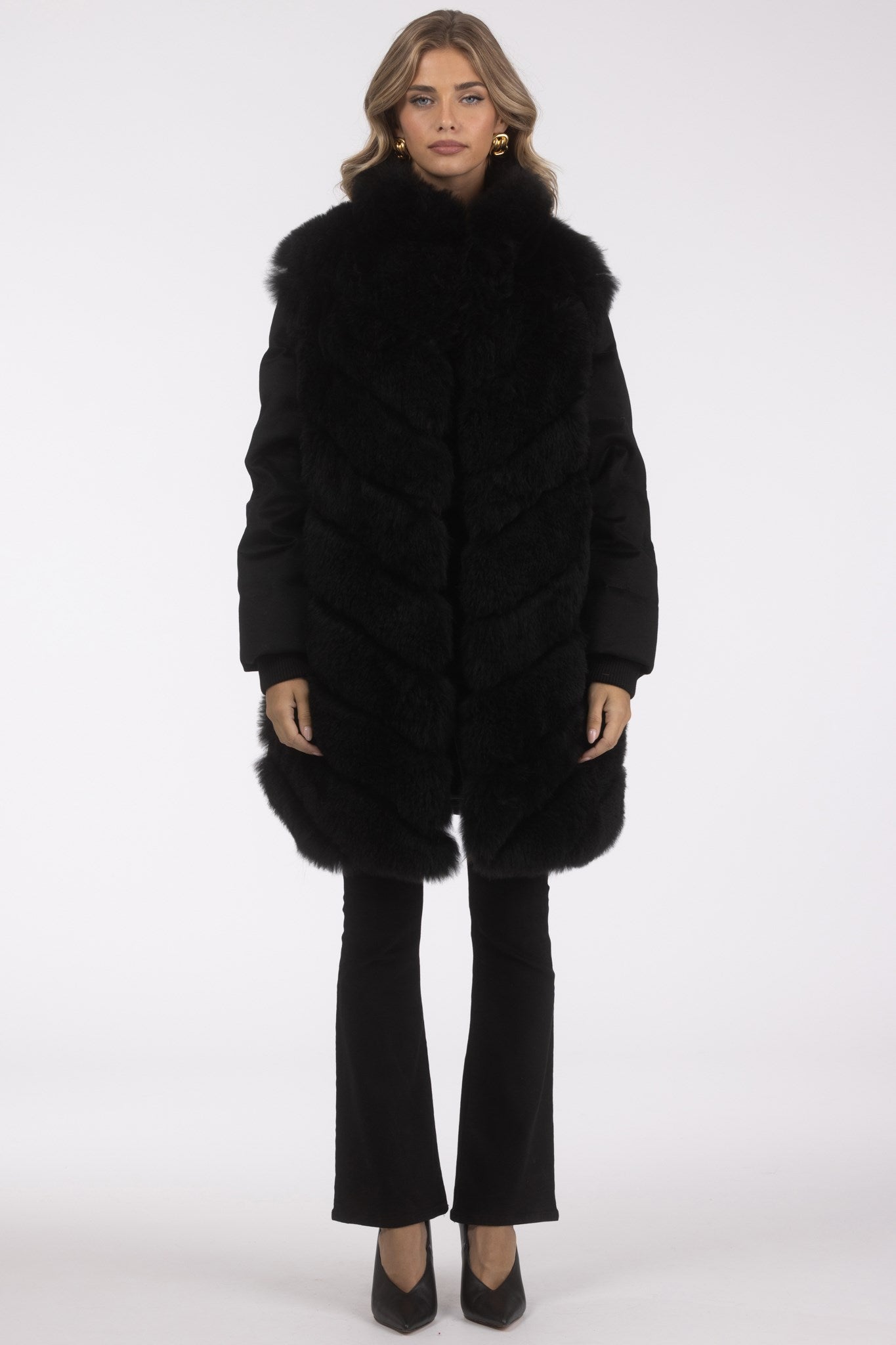 Diagonal Stroller Crafted From Select Cashmere Goat with Loro Piana Cashmere Sleeves and Back