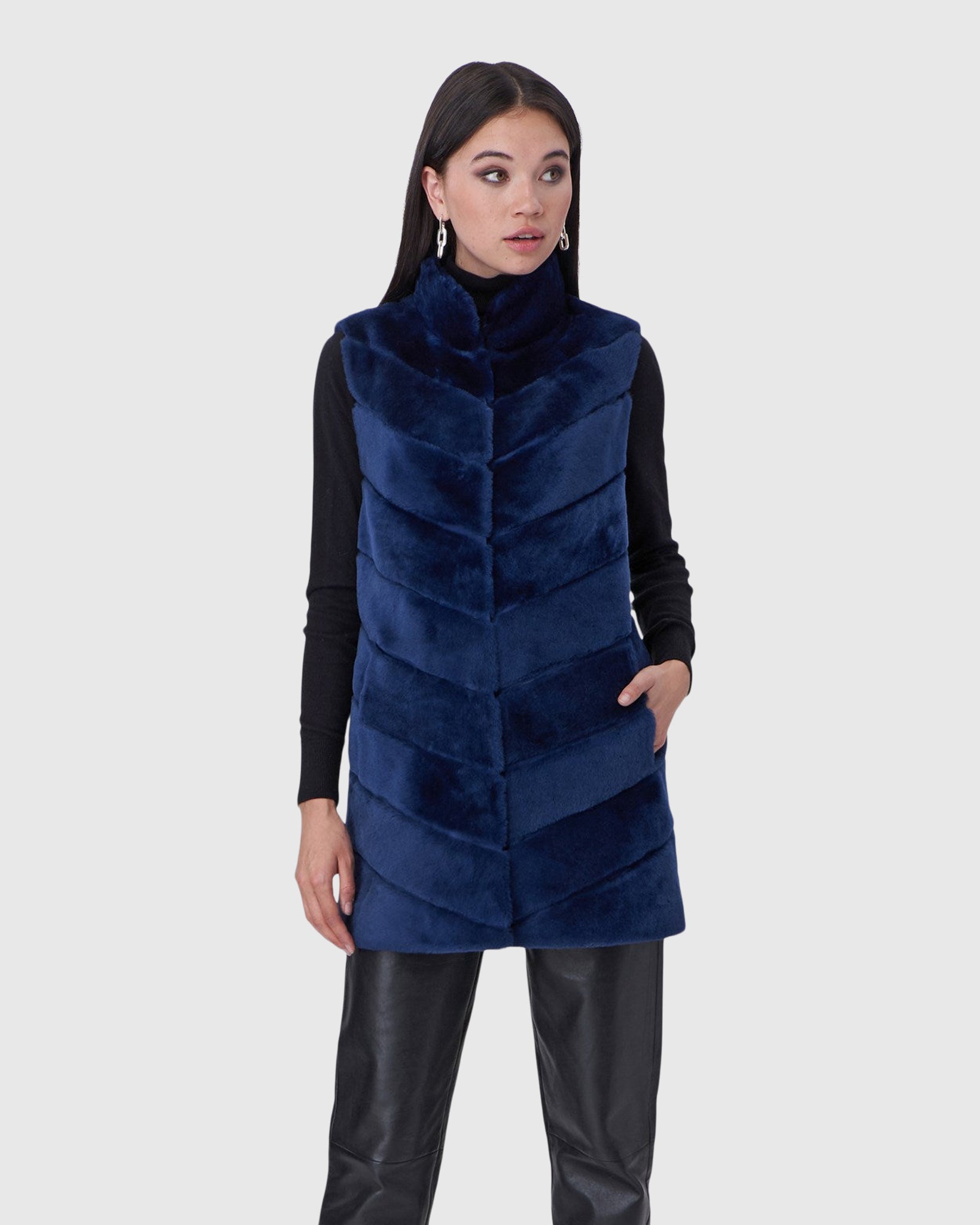 #Color_BLACK SNOWTOP
