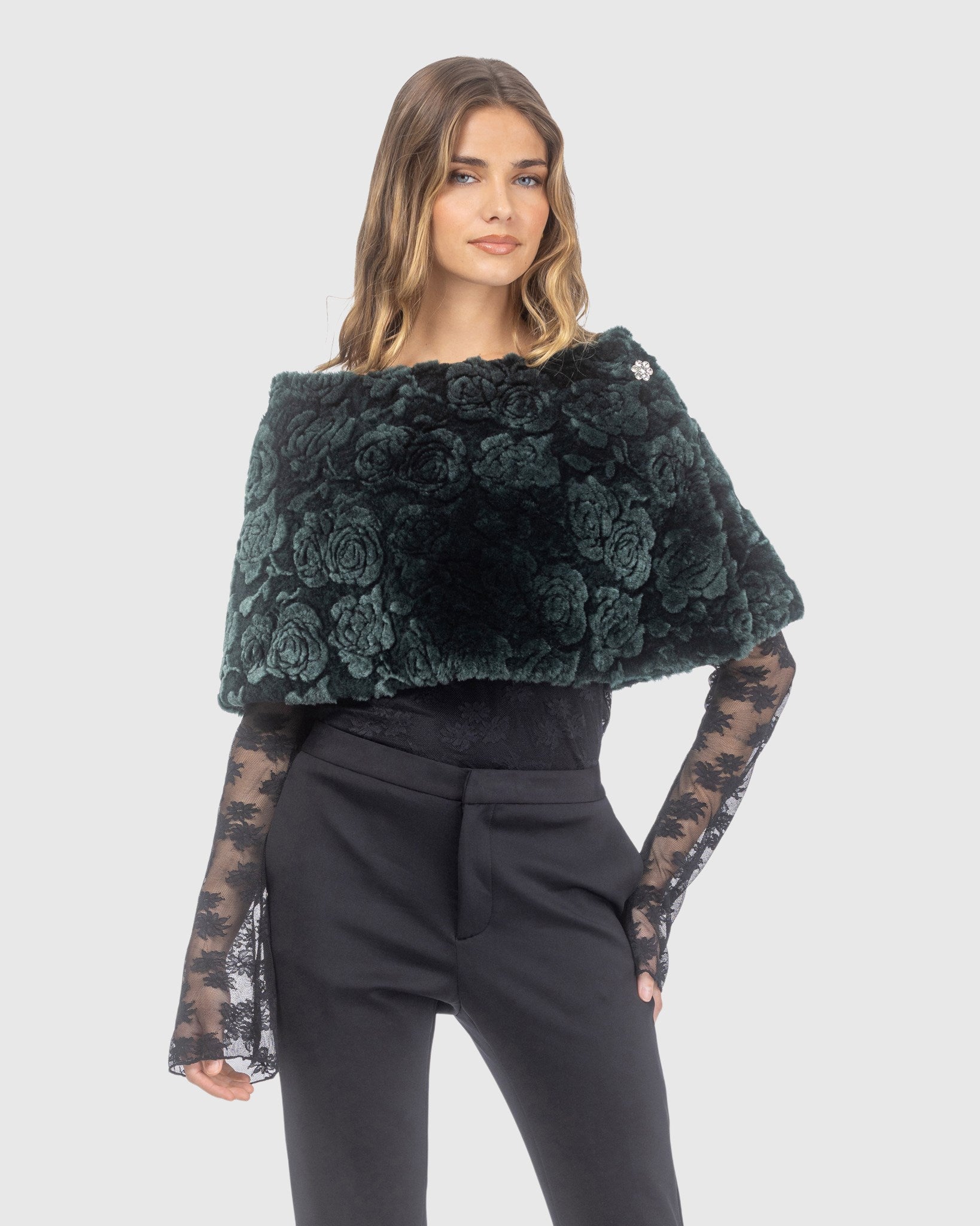 #Color_EMERALD BRISA