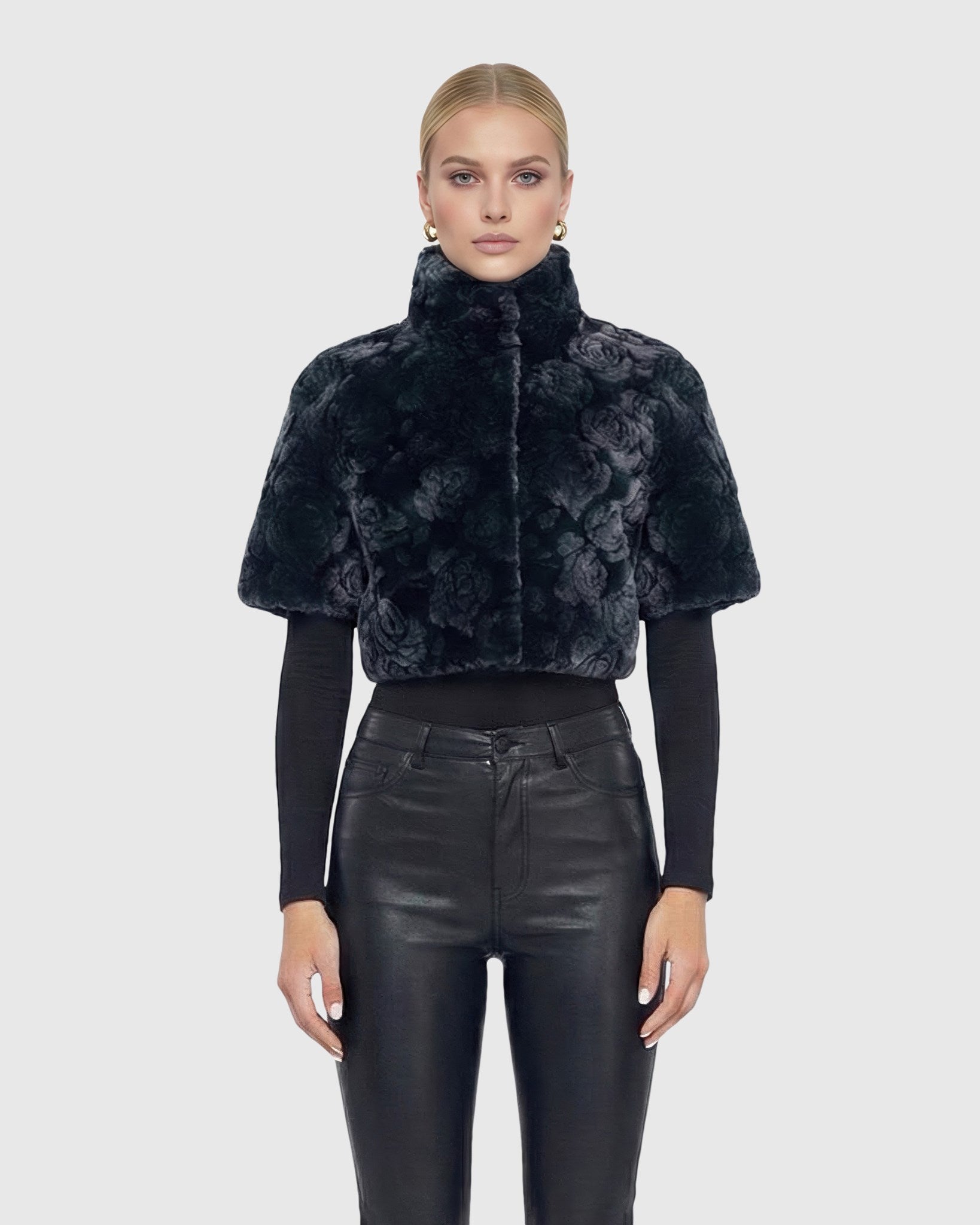 #Color_Black Brisa