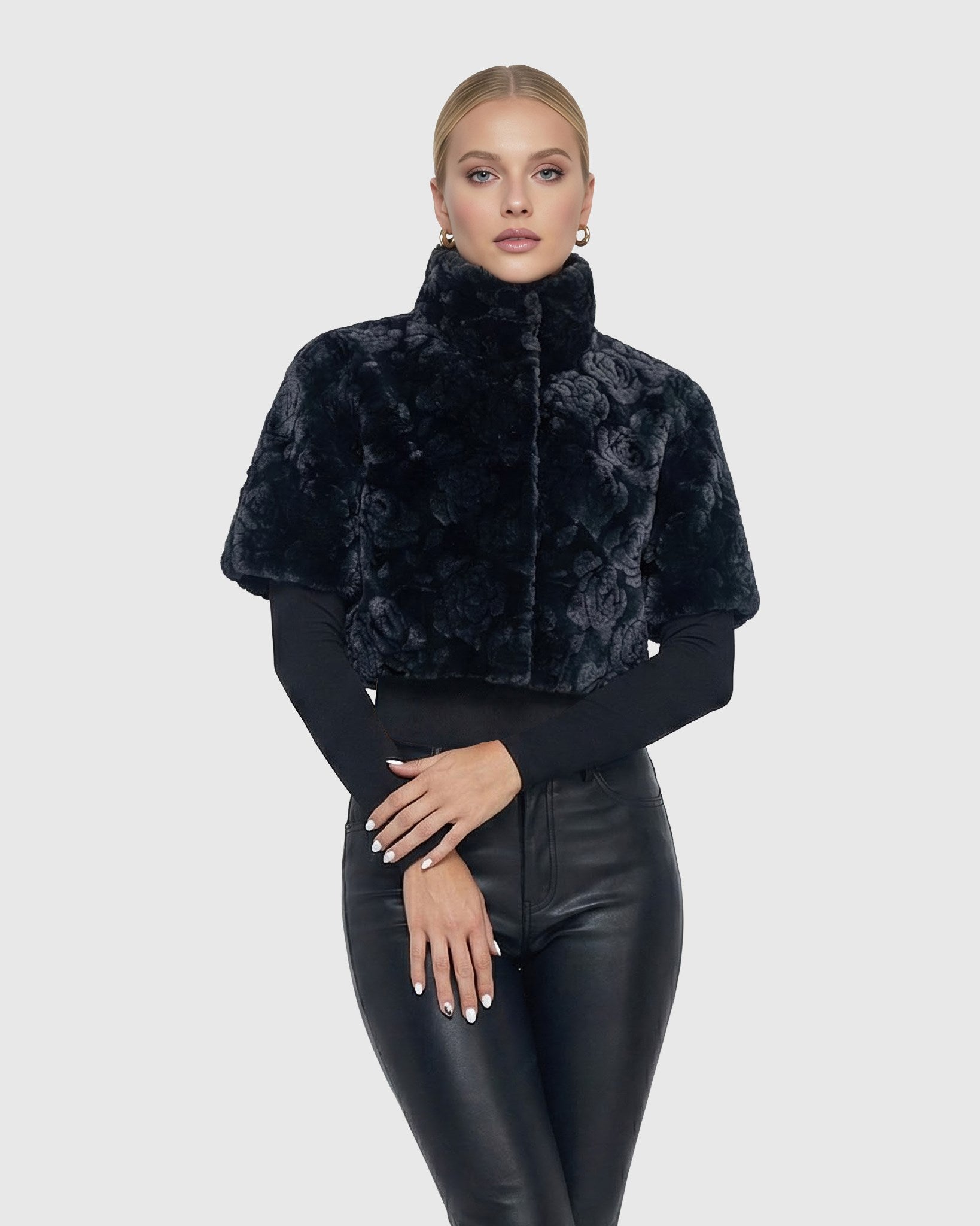 #Color_Black Brisa