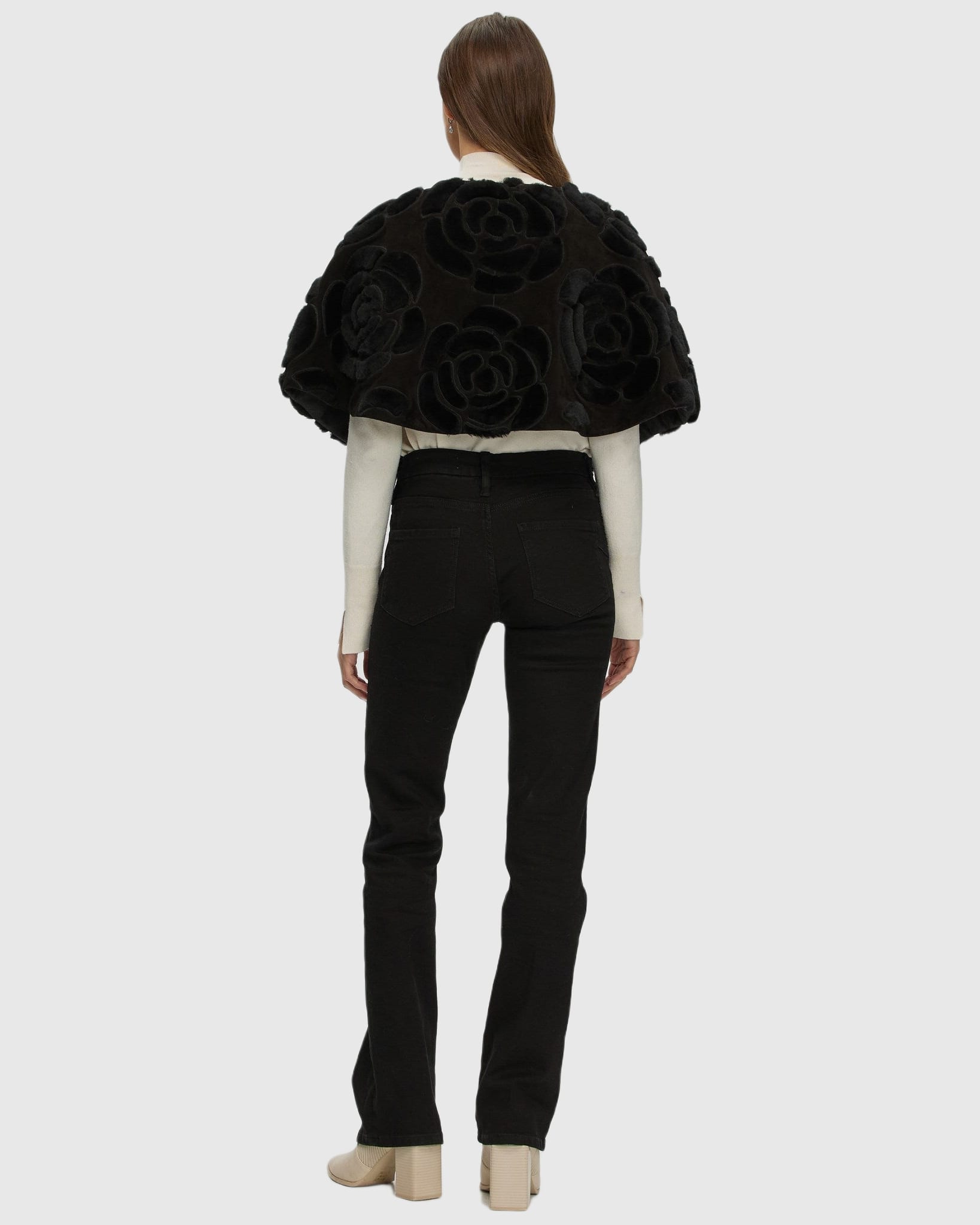 #Color_BLACK/BLACK